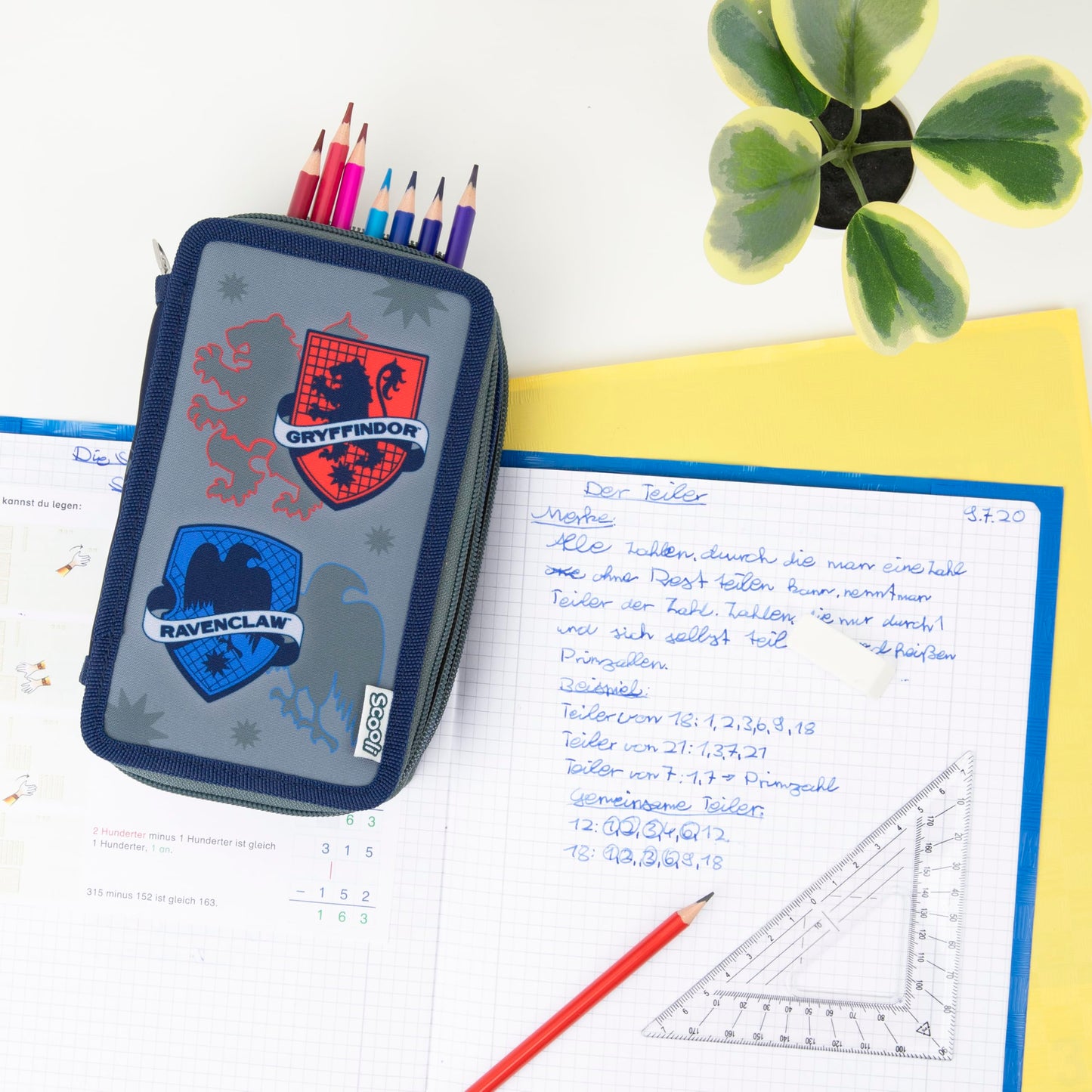 Scooli - Tripledecker Harry Potter - Filled student case with high-quality pens & accessories - Perfect for school, leisure and on the go - from 6 years