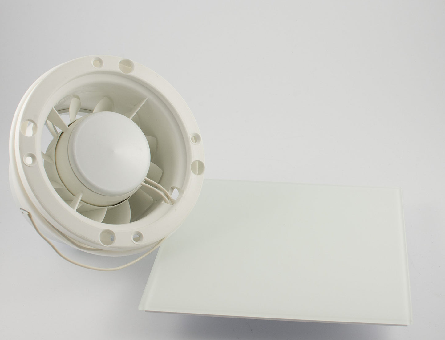 Fan Bathroom Extractor Fan with integrated backdraft shutter Glass front powerful 105 m³/h very quiet 39 dB ball bearing made in EU White