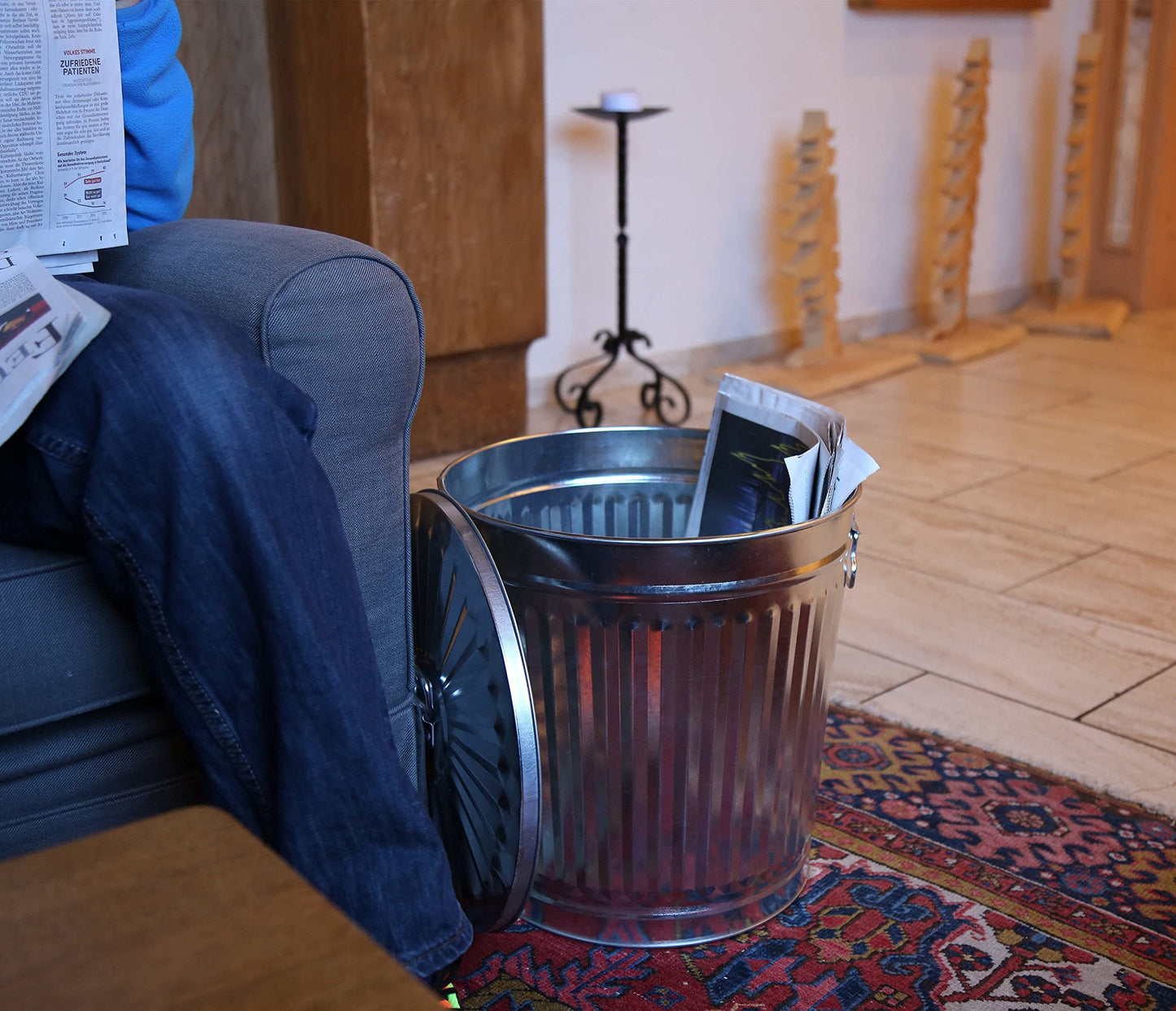 Jinfa Retro metal bin with lid and carry handles - trash can, ash bin, feed bin, pellet container, laundry bin - durable & versatile for kitchen, garden & household.