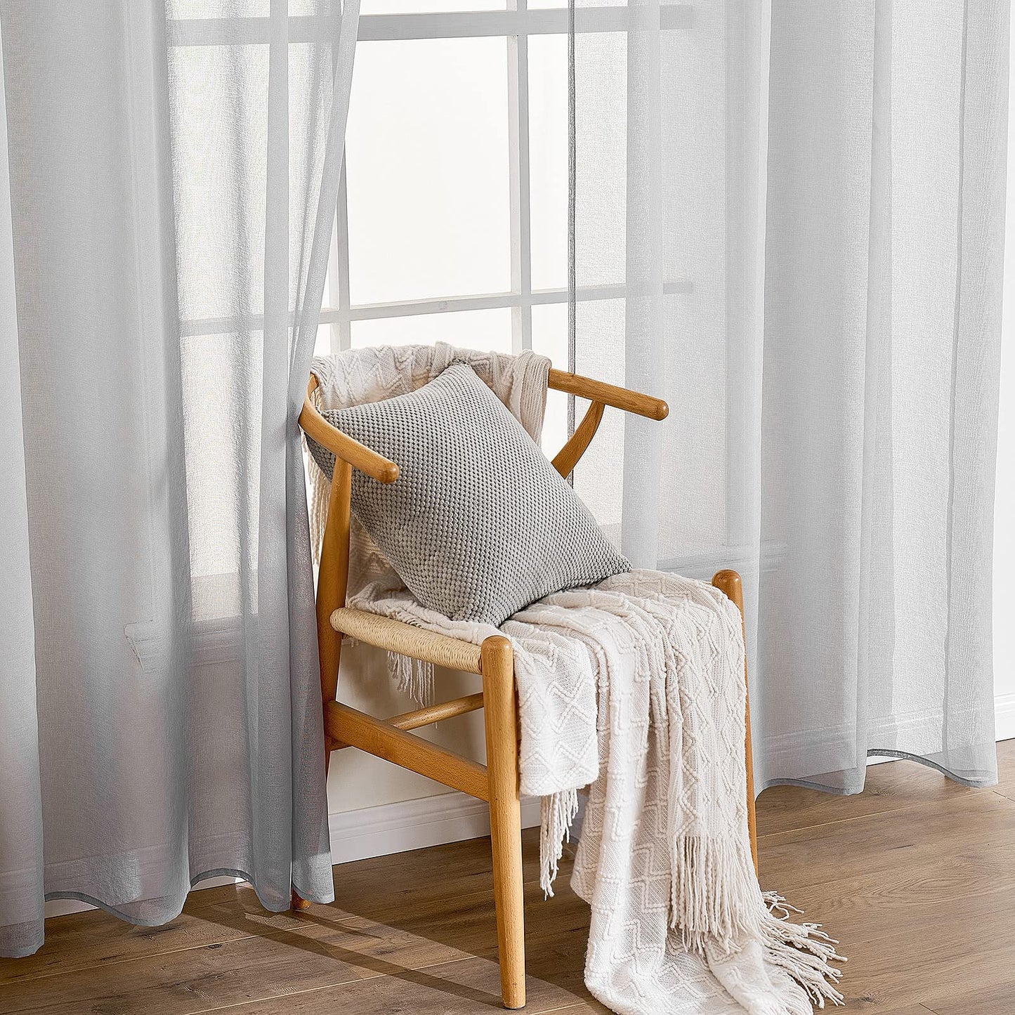 EMEMA 2-piece set Sheer Voile Curtain with Grommets. Transparent curtain made of Voile Polyester, perfect for the living room. Airy decorative curtain for the bedroom, 140 X 200 cm (W x H) in gray.