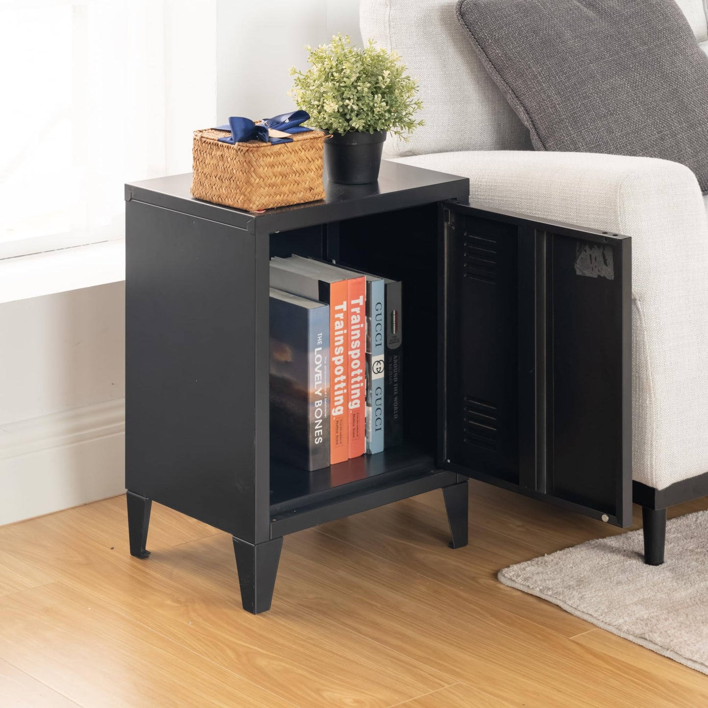 Small storage cabinet, steel cabinet, file cabinet, freestanding with 4 sturdy metal legs & scratch-resistant powder-coated surface, compact yet spacious, black, 30*40*57cm.