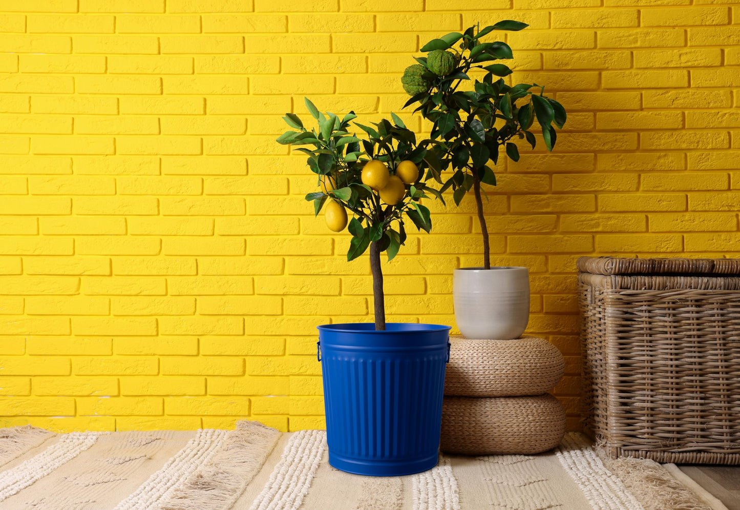 Jinfa Large metal bin with lid and carrying handles - trash can for yellow bag, deposit container, fireplace ash bucket, feed bin, pellet container - sturdy & decorative in retro design.