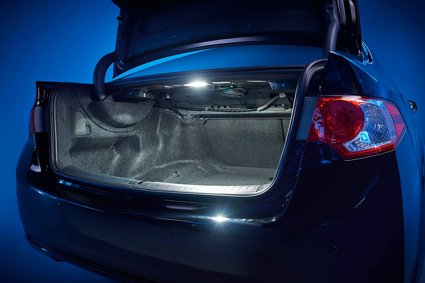 Philips Ultinon Pro6000 W5W T10 LED vehicle lighting with road approval, 6,000K, model-specific approval as position/parking light, universally usable in vehicle interior.