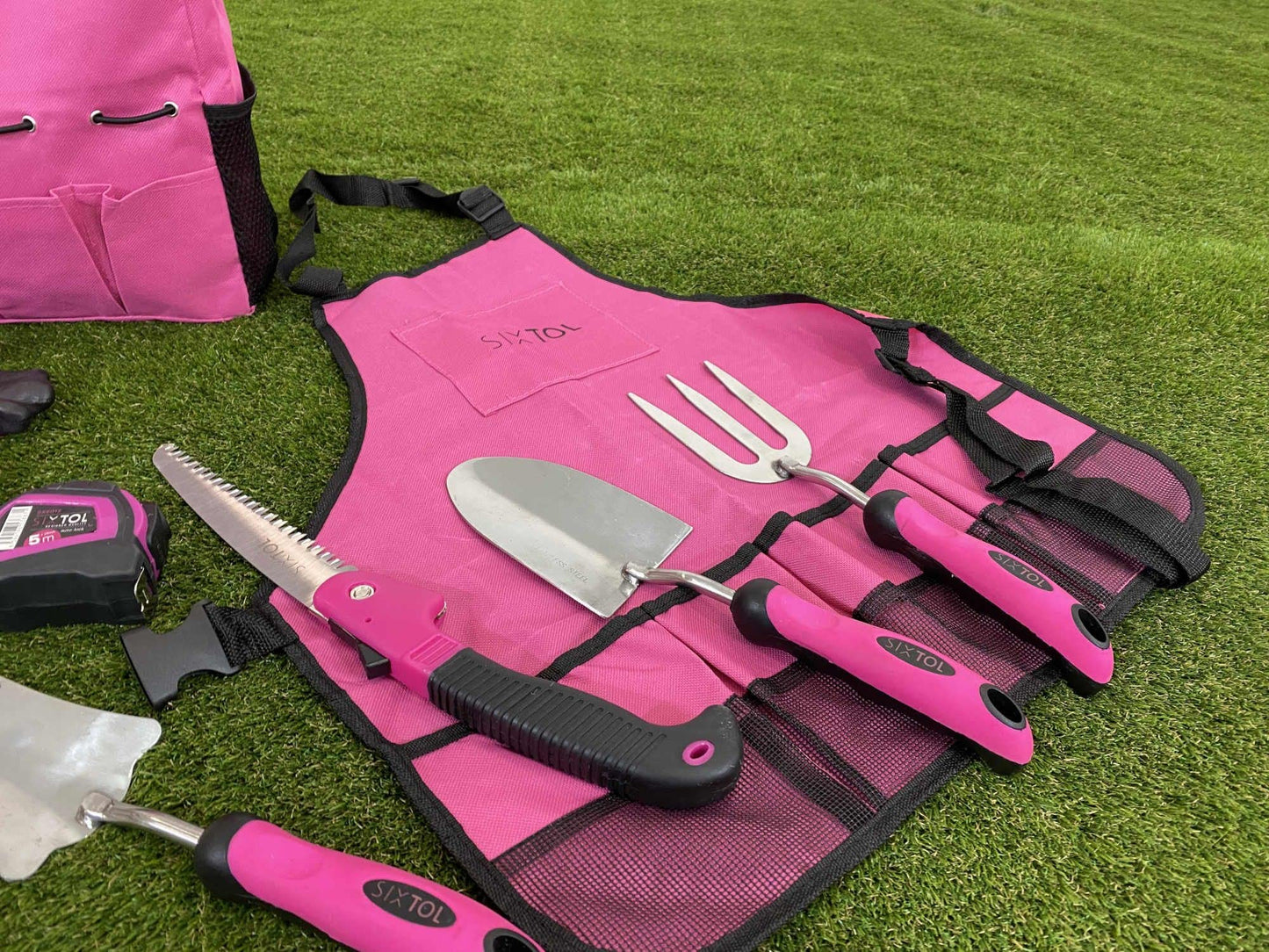 SIXTOL Garden PINK 12 garden tool set | 12 PCS garden accessories made of stainless steel | Garden apron as a gift for women | For gardeners | Garden tools with storage bag | Flower scissors, garden claw