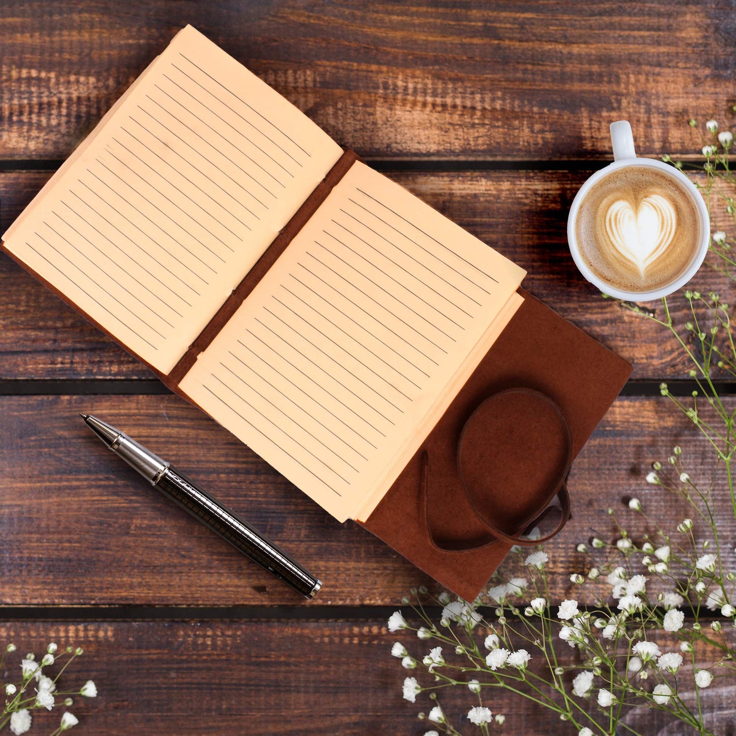 Moonster Leather Notebook Tree of Life - 400 Kraft Paper Pages Medium Wide Lined Leather Notebook, 20x15cm - Adult Lined Diary - Writer's Accessory - Journal - Condolence Book