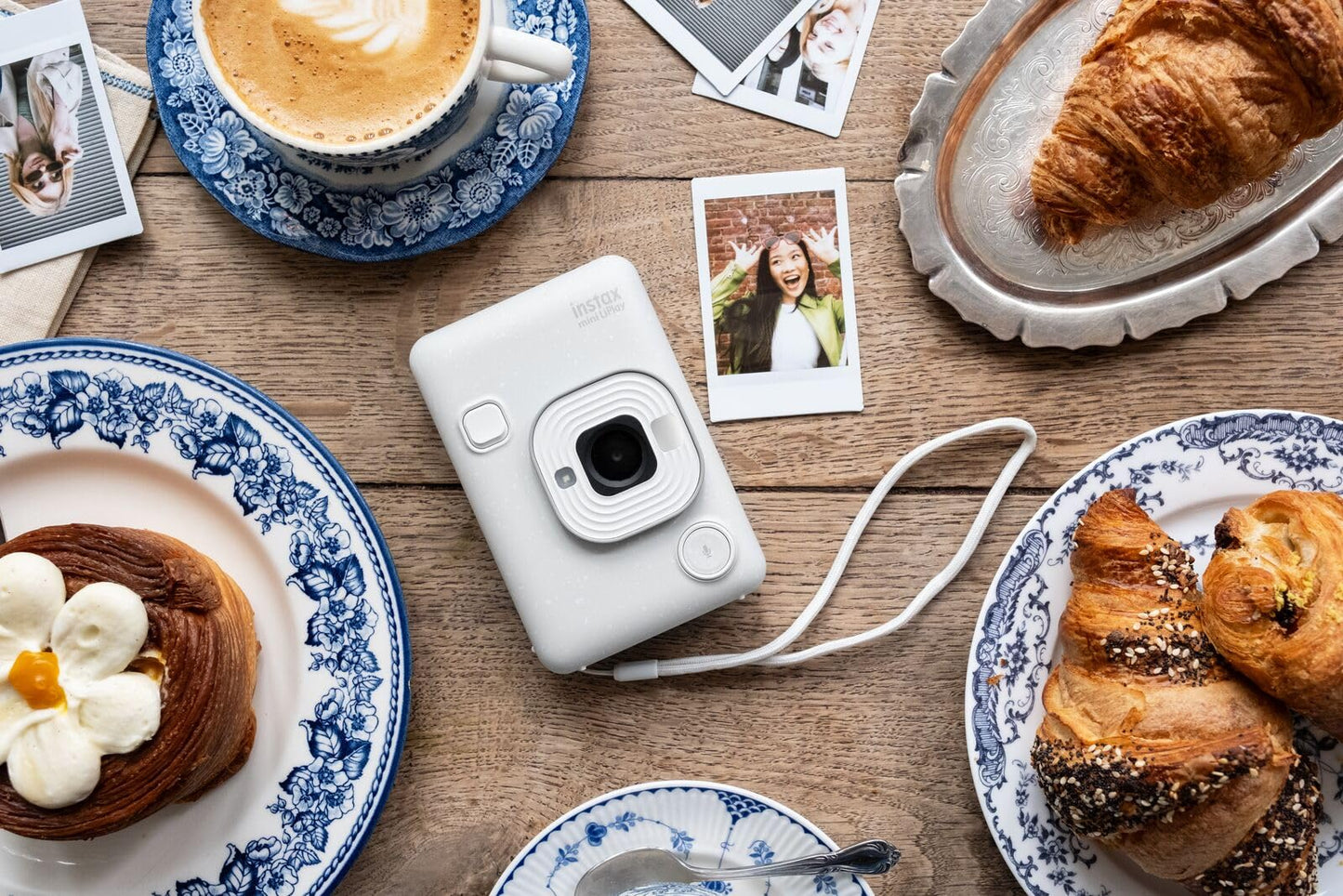instax mini LiPlay™ 2 Misty White