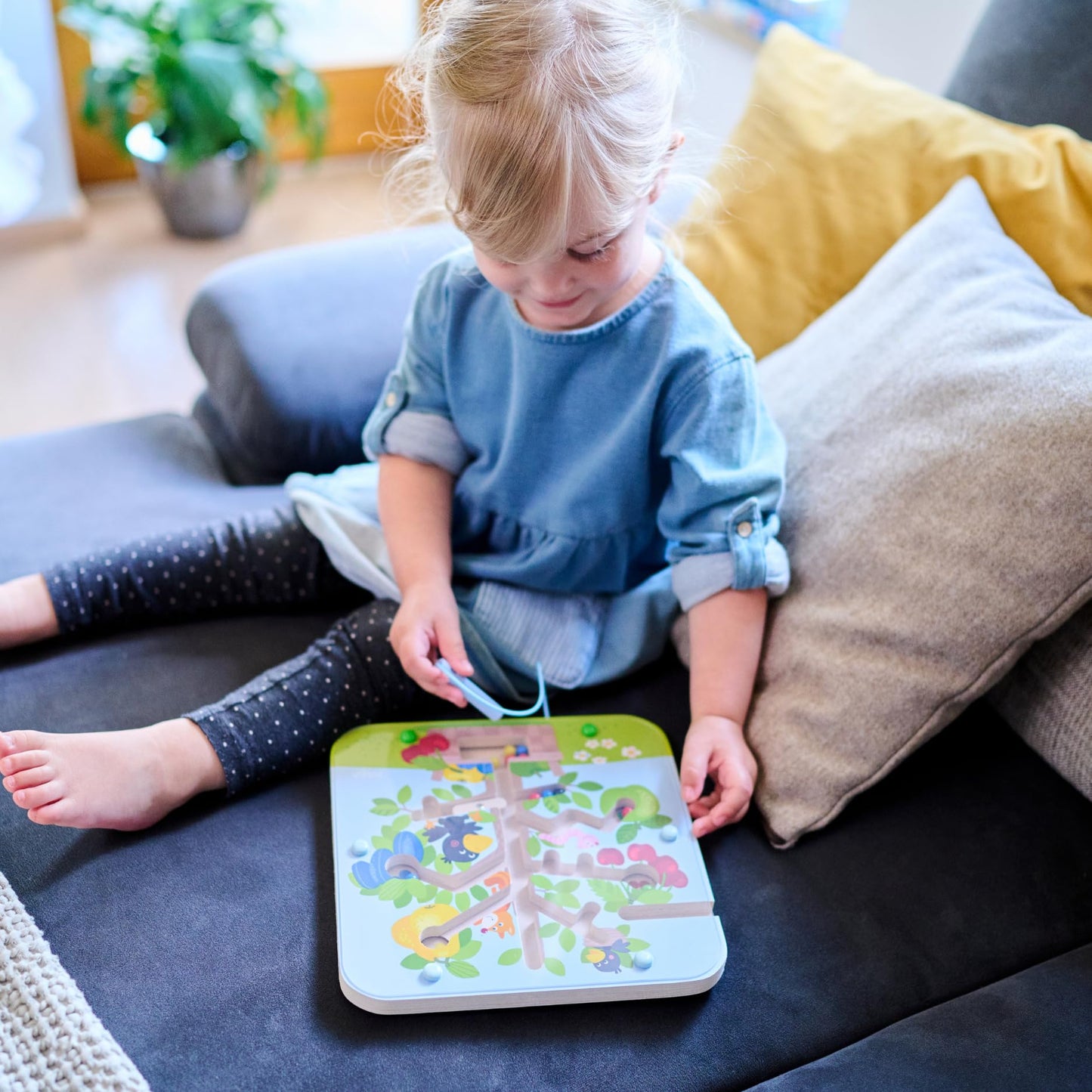 HABA Magnetic Game Orchard - labyrinth with magnetic pen and balls, promotes counting and color matching, wooden toy for ages 2 and up - 1306083001