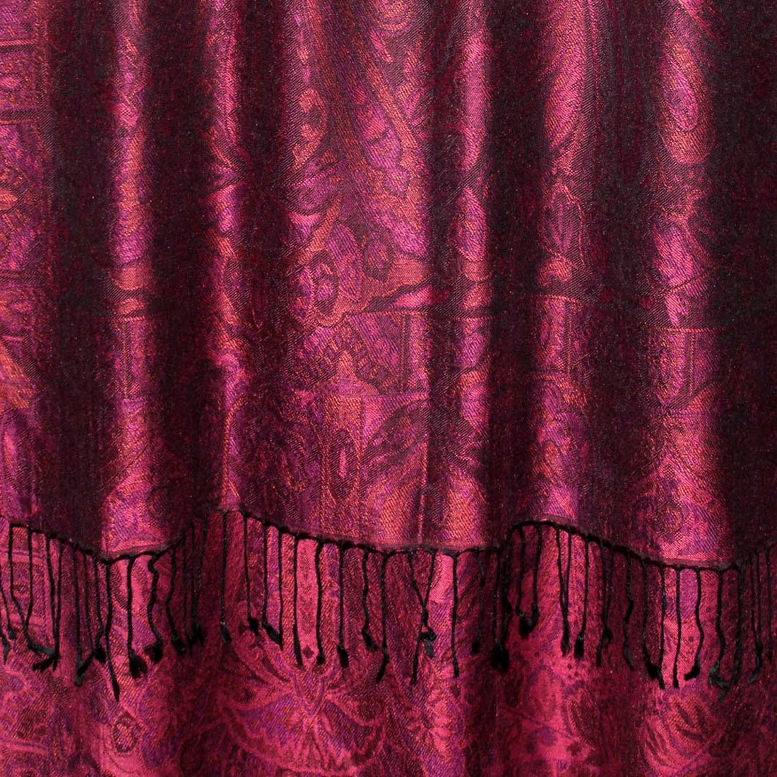 Lorenzo Cana Women's Pashmina Scarf Shawl Wrap with an opulent pattern in harmonious red colors, featuring fringes. Measures 70 cm x 180 cm, made of 100% modal - 78105.