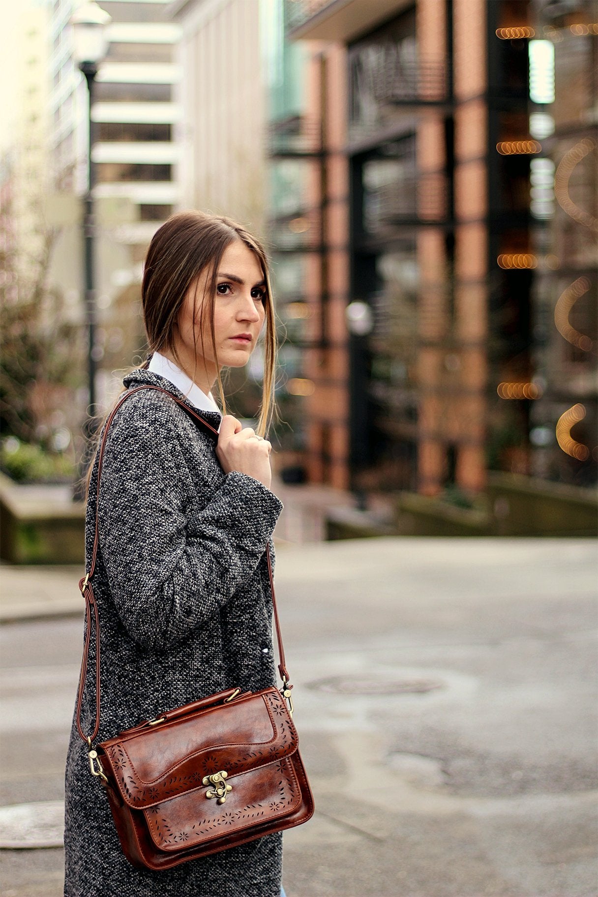 ECOSUSI Women's Shoulder Bag Vintage Leather Crossbody Bag Small Handbag Mini Messenger Bag Brown