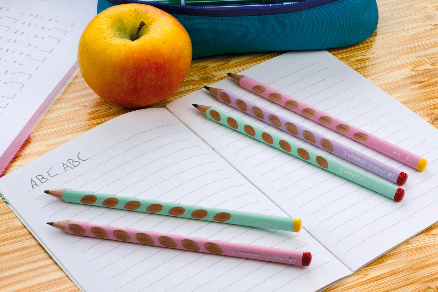 STABILO - Ergonomic triangular pencil for right-handers - EASYgraph in pastel purple - 12 pack - Hardness grade HB