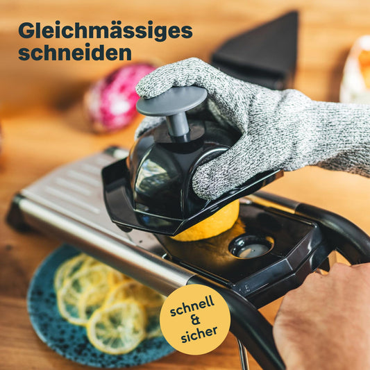 SILBERTHAL Vegetable Slicer Mandoline - V-shaped slicer with inserts - Sharp blade - Space-saving storage