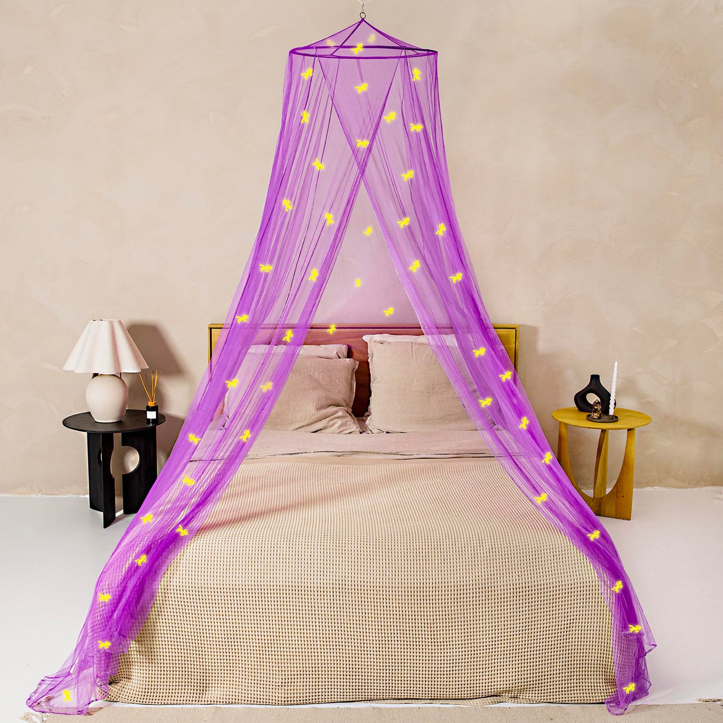 Purple bed canopy with pre-glued glowing unicorns - Violet princess mosquito net for girls' room decoration - Canopy curtains for children and baby beds.