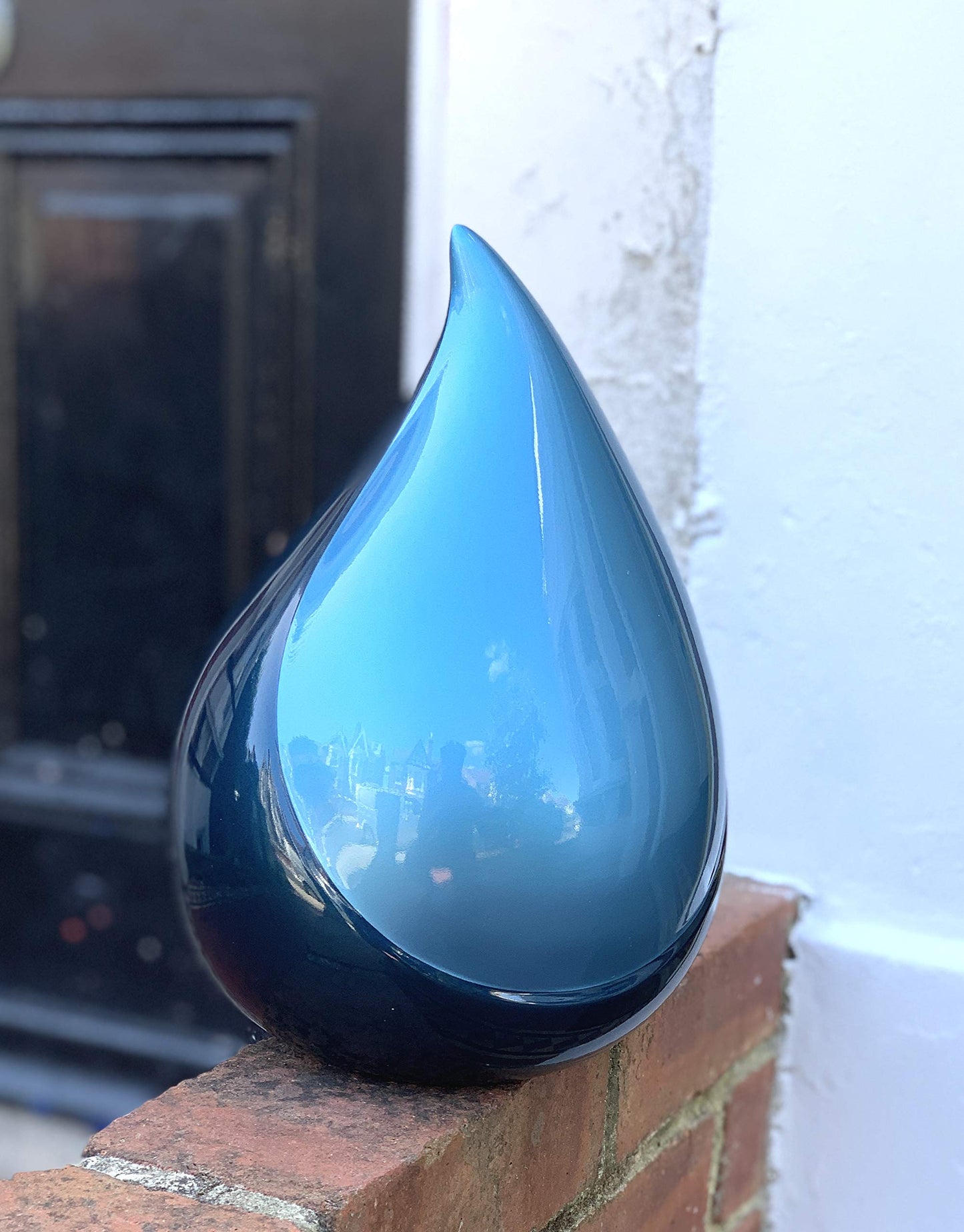 Aesthetic Urns cremation urn made of fiberglass in teardrop shape, Blue.