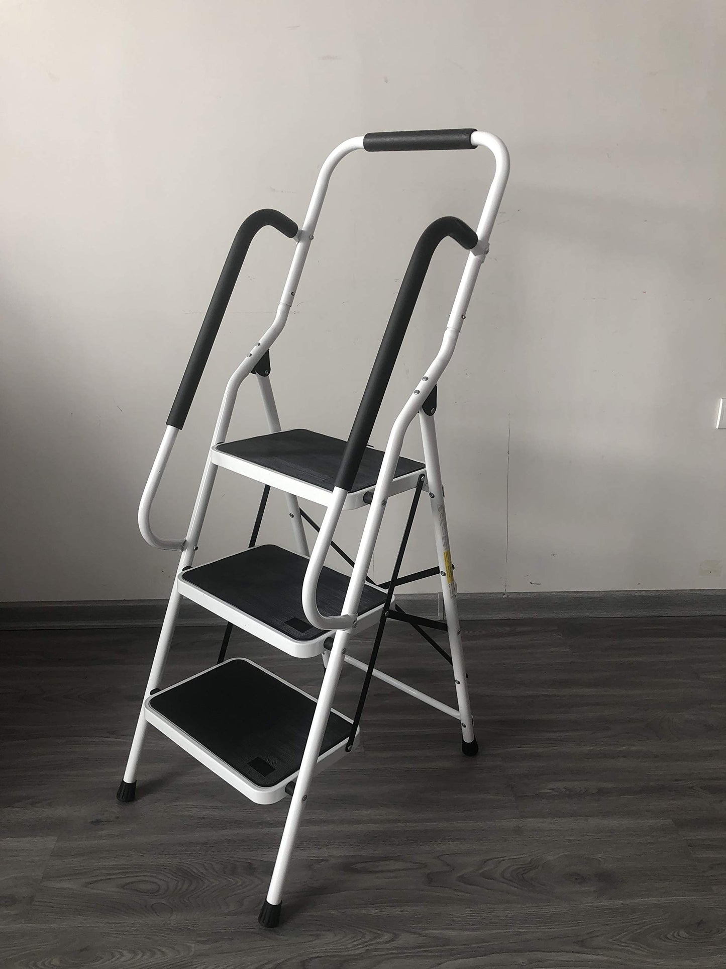 3-step step ladder with handrail Foldable Safety Non-slip Lightweight 8.5 kg for home office warehouse Maximum load capacity 150 kg