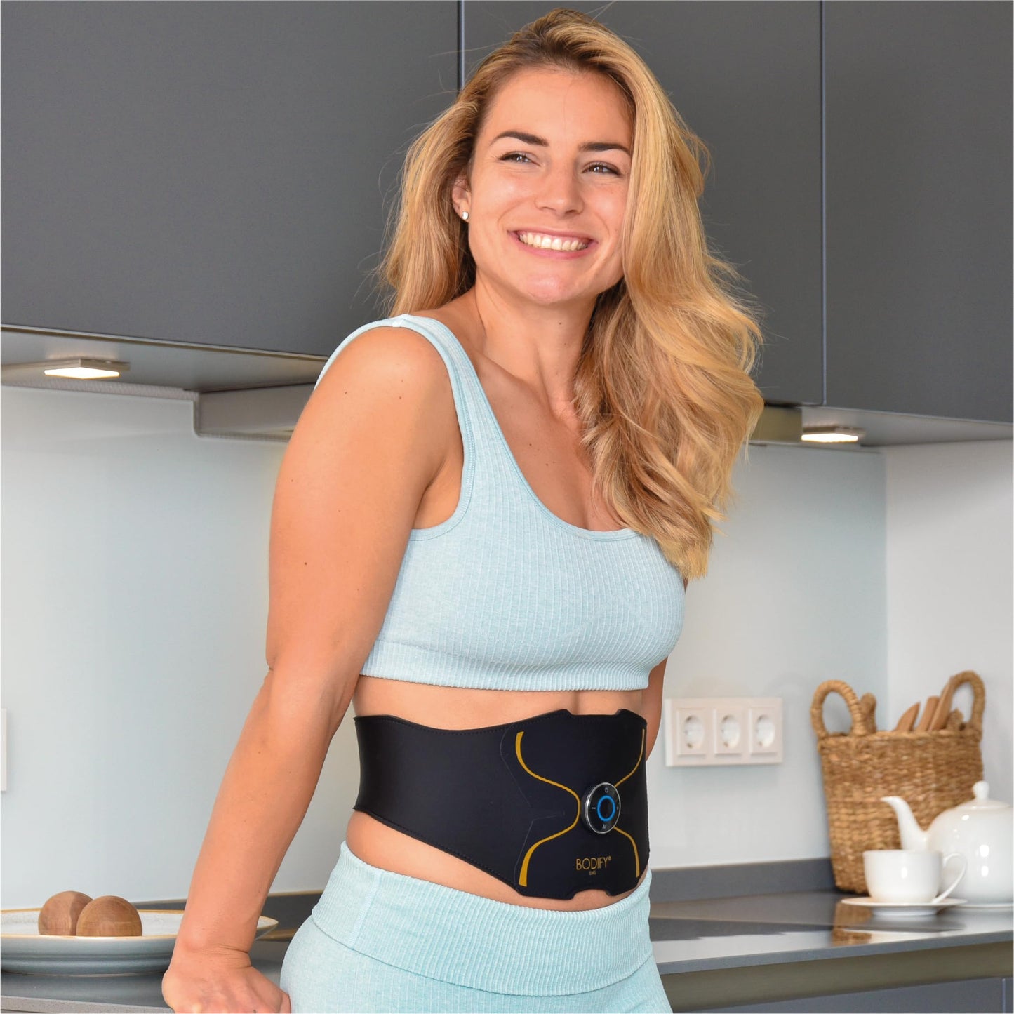 Bodify® EMS Abdominal Trainer Pro - Targeted stimulation of the abdominal muscles! - Muscle building - Abdominal trainer - Stimulation device for abdominal muscles - Abdominal muscle trainer for men and women The ORIGINAL