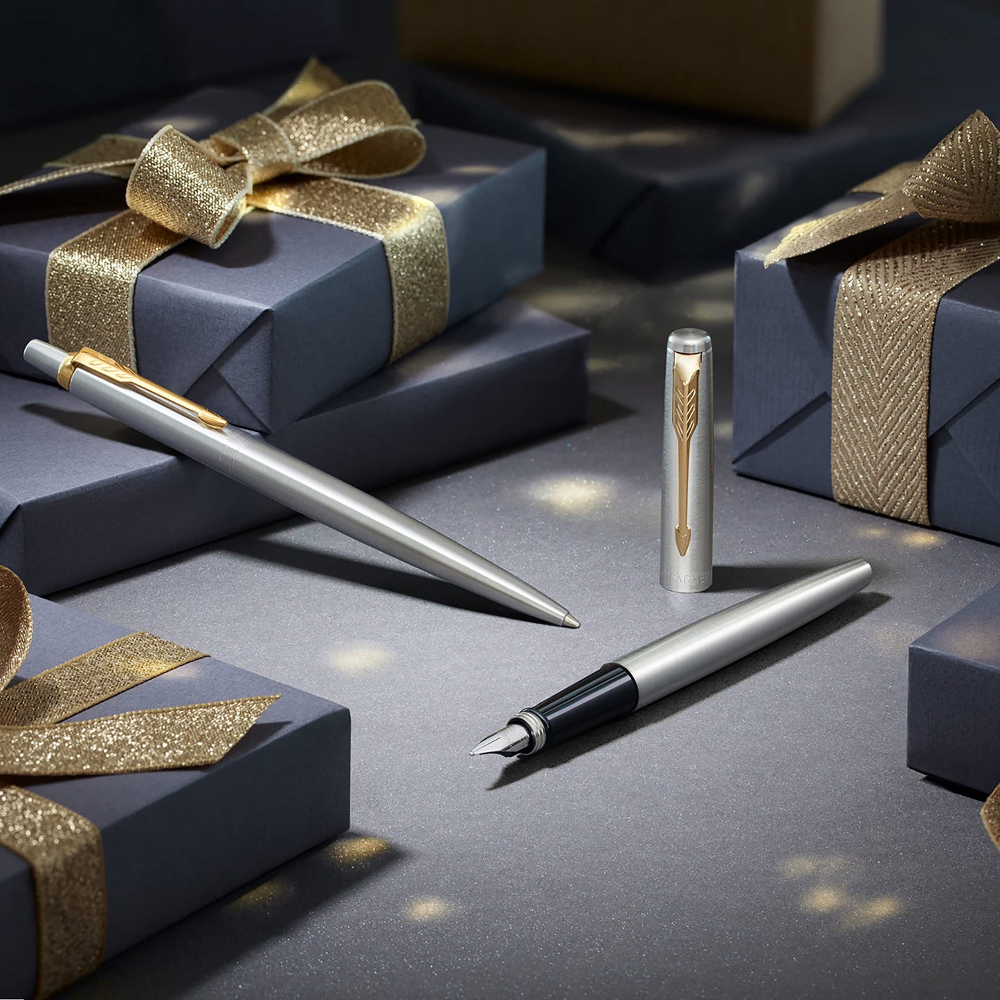 Parker Jotter Fountain Pen | Royal Blue | Fountain pen with medium nib | blue ink | Gift box