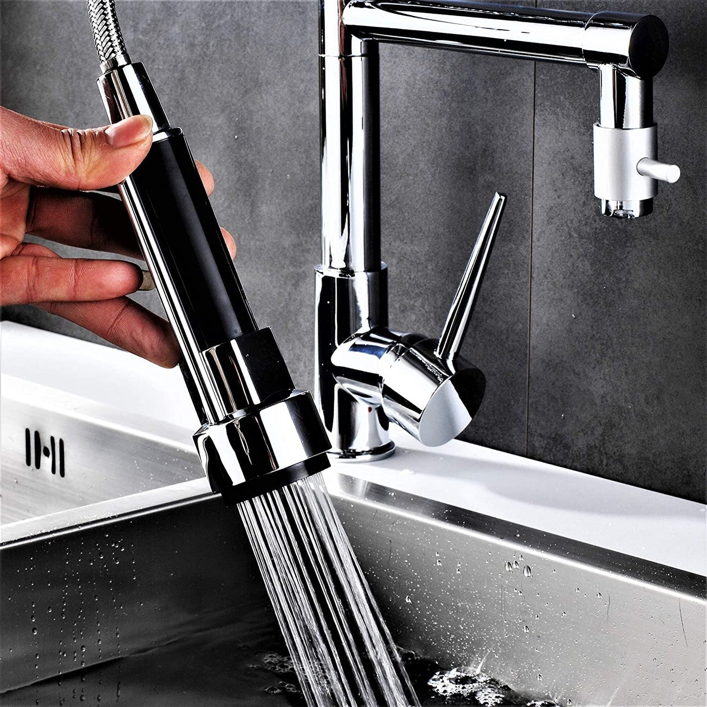 Professional kitchen sink faucet mixer tap with pull-out spring spray in chrome color.