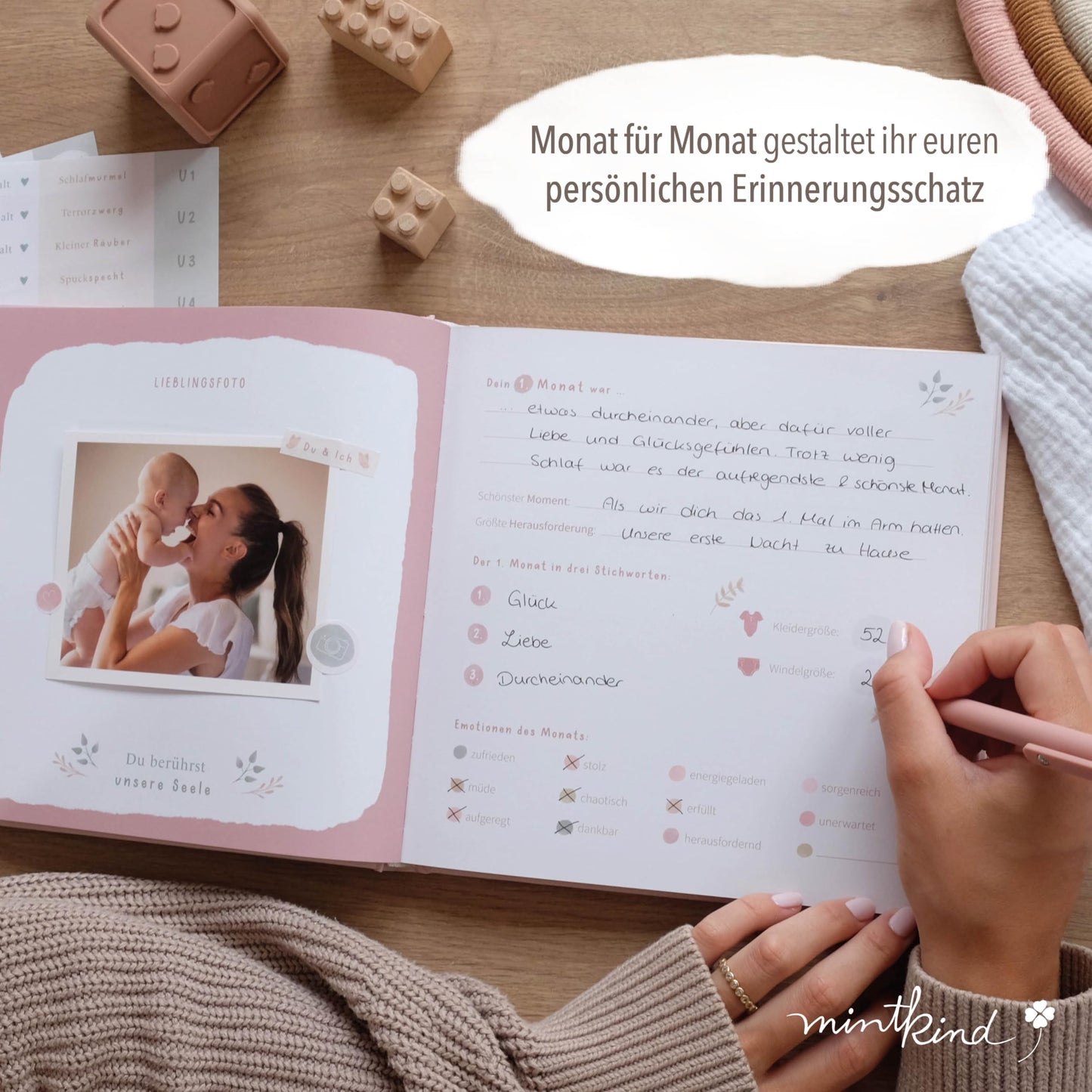 mintkind® Baby Album "My First Year" Flower + Sticker Set | Baby Photo Album for Personalization | Baby Gift for Girl and Boy | Baby Book for Memories | Baby Journal from 0 Months