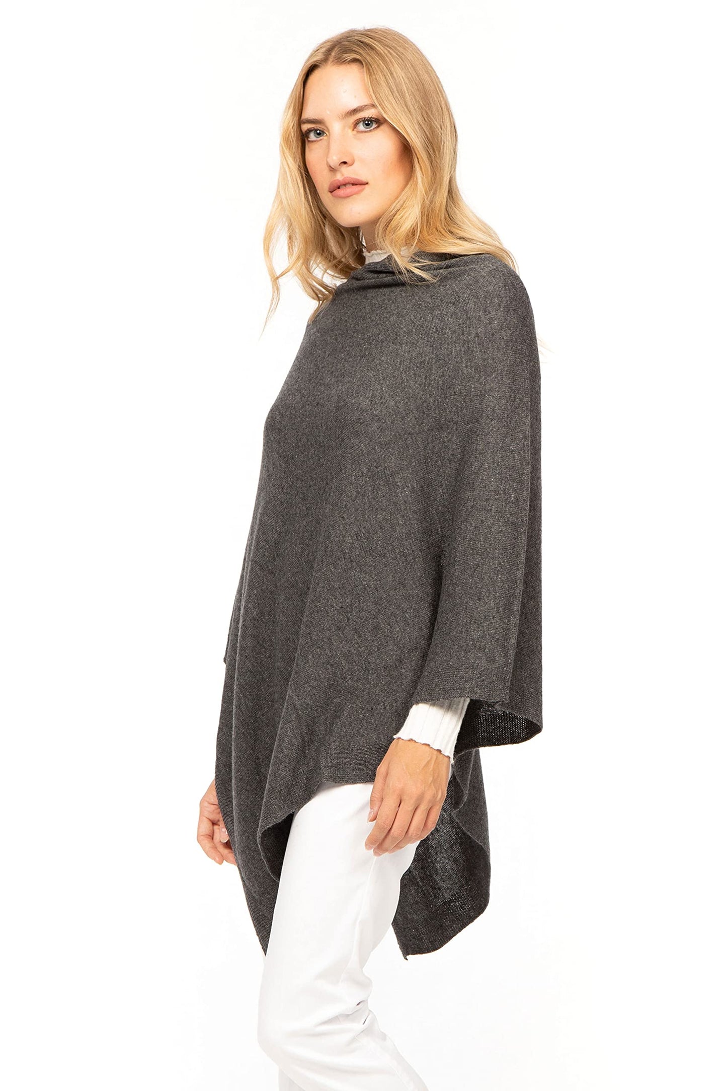 Marine cashmere poncho made from a blend of cashmere for women, delicate and soft, made from cashmere (basalt).