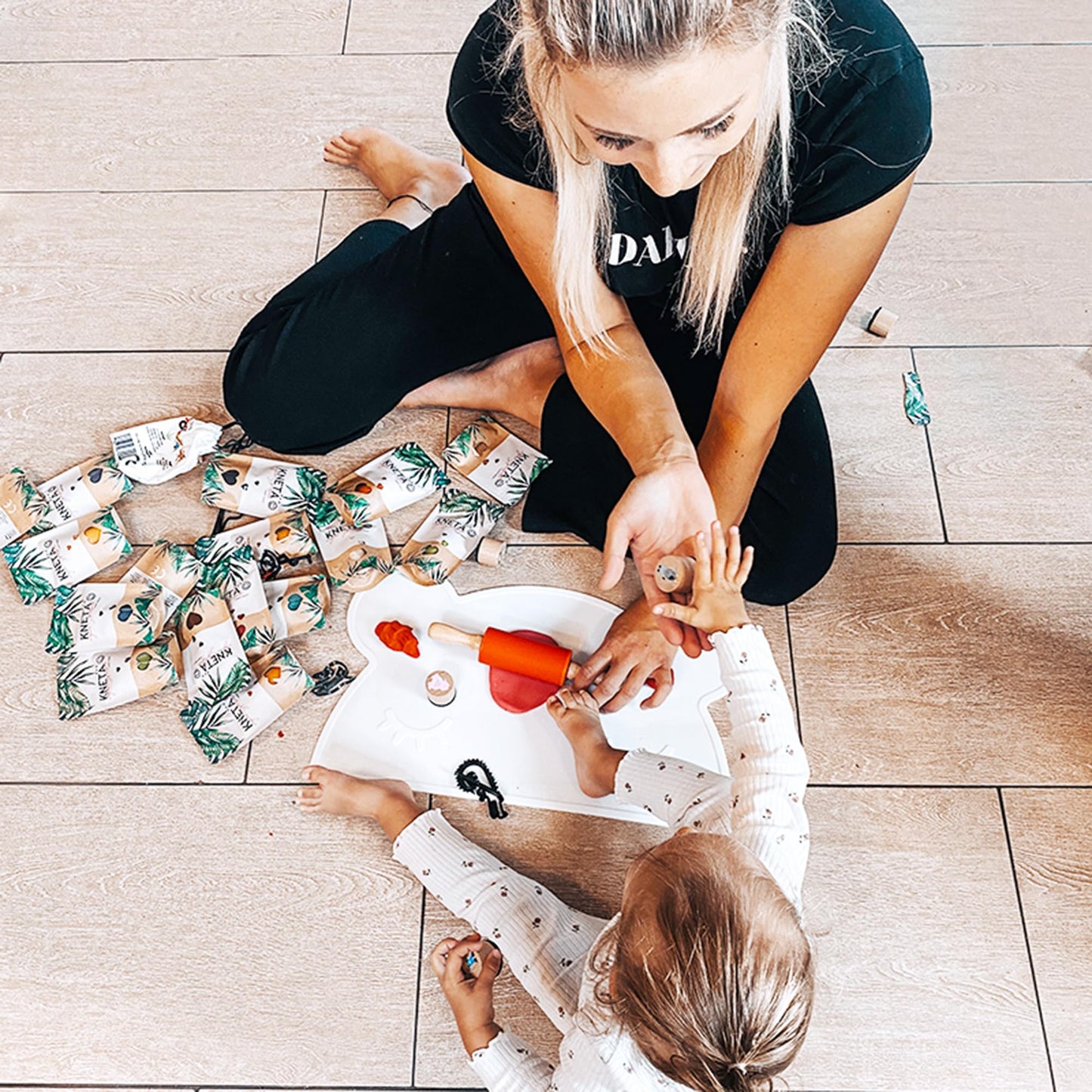 KNETÄ Vegan Modelling Clay (8X 50g Bag Sets) I Clay for Kids from 1 year I Non-toxic I Clay for Toddlers I Clay Set.