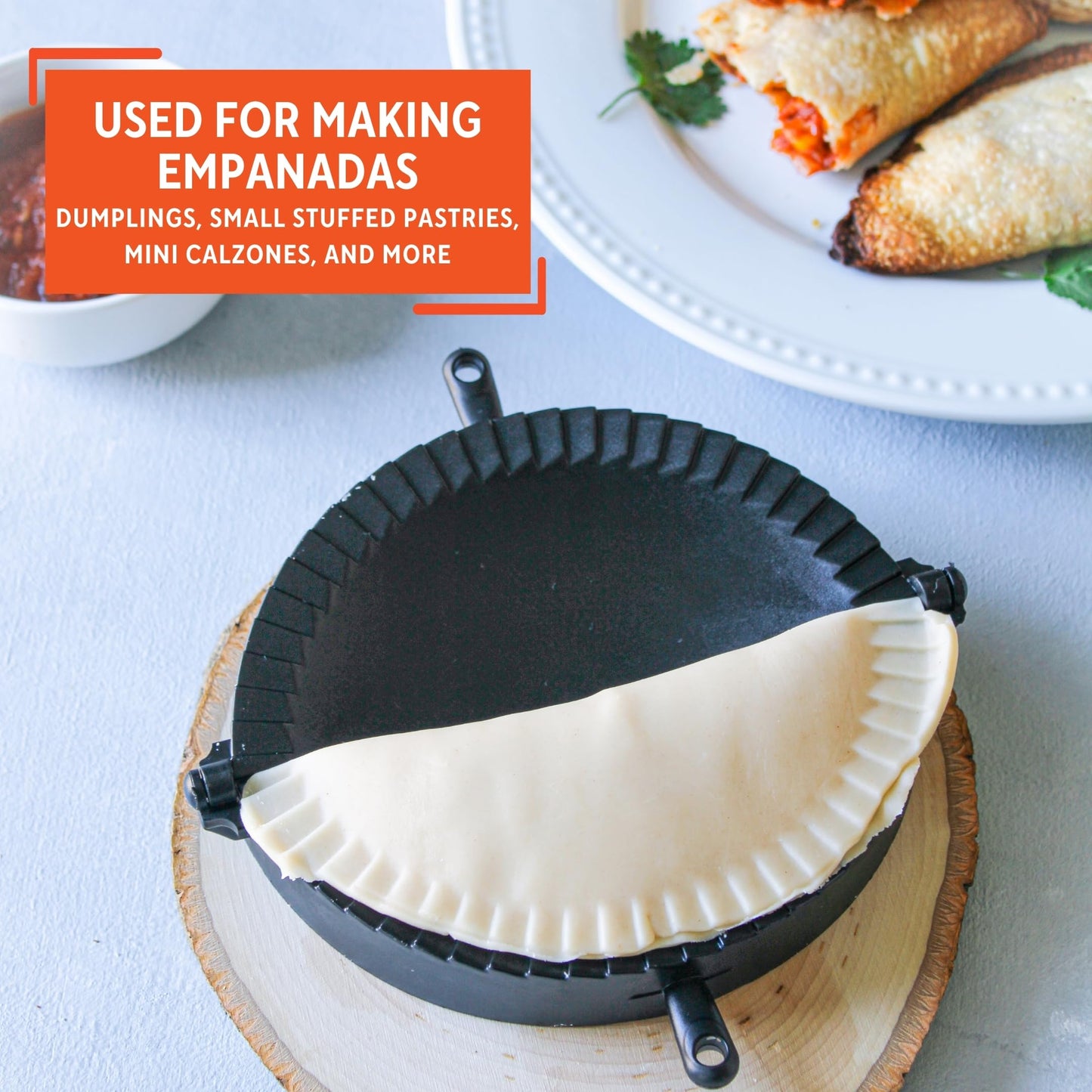 Imusa USA IMU-71006W Jumbo Empanada Press, easy to use, made of plastic, Black.