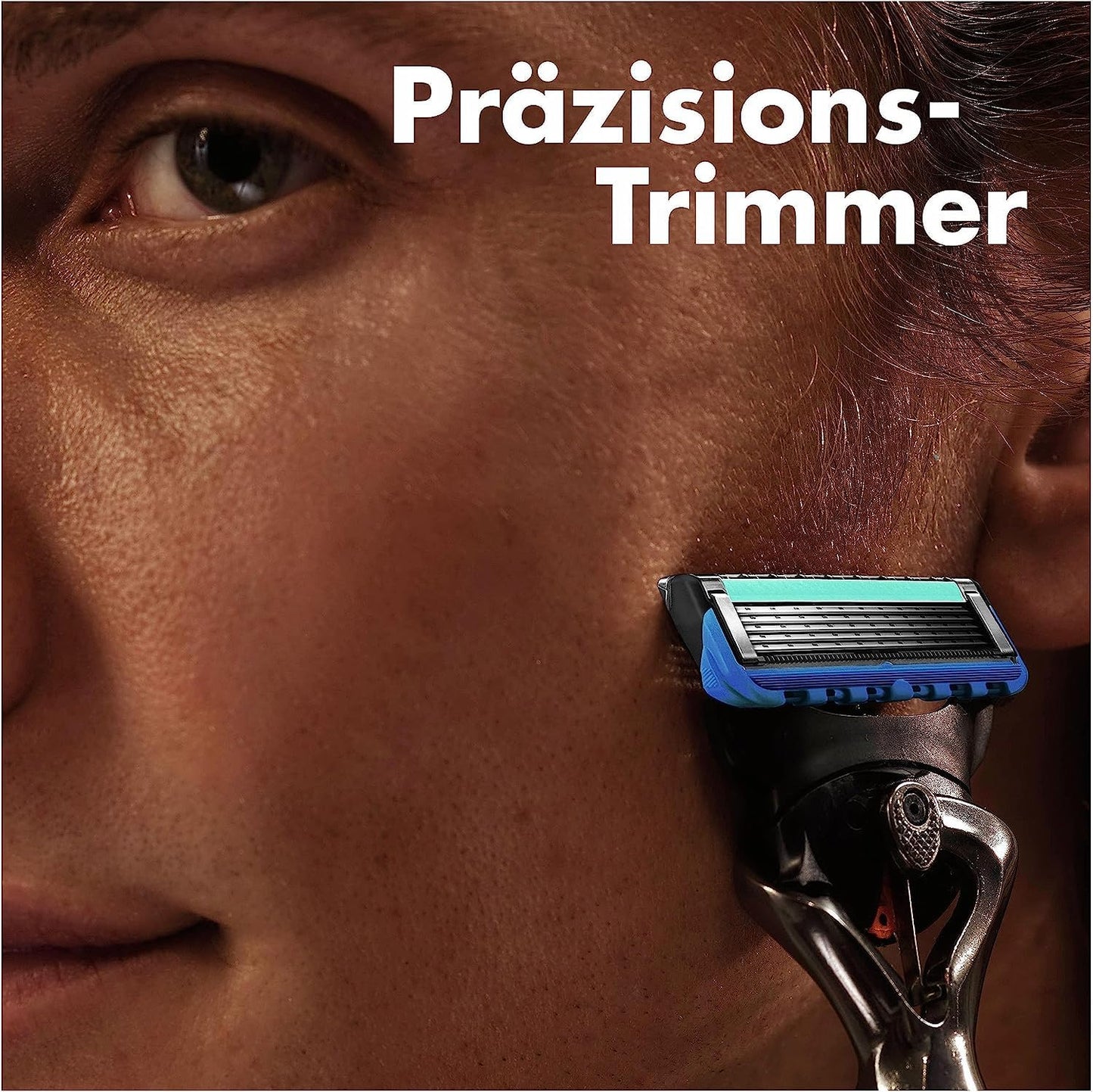 Gillette ProGlide Men's Razor, Razor + 4 Razor Blades with 5-blade technology, Gift for Men