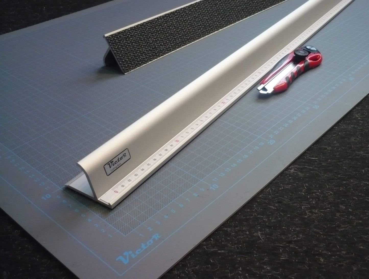 Victor Bar cutting ruler 50cm made of aluminum professional version non-slip - Metal ruler - Aluminum ruler 50cm - Cutting ruler with steel edge - Steel ruler 500mm - Cutting ruler