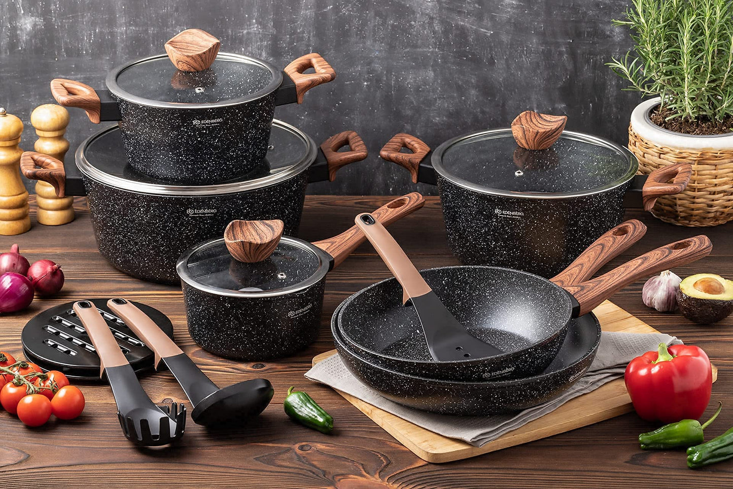 EDENBERG 15-piece cookware set for induction cooktops. Coated pots and pans, induction pots set, suitable for induction cookware. Top quality cookware set for all your cooking needs.