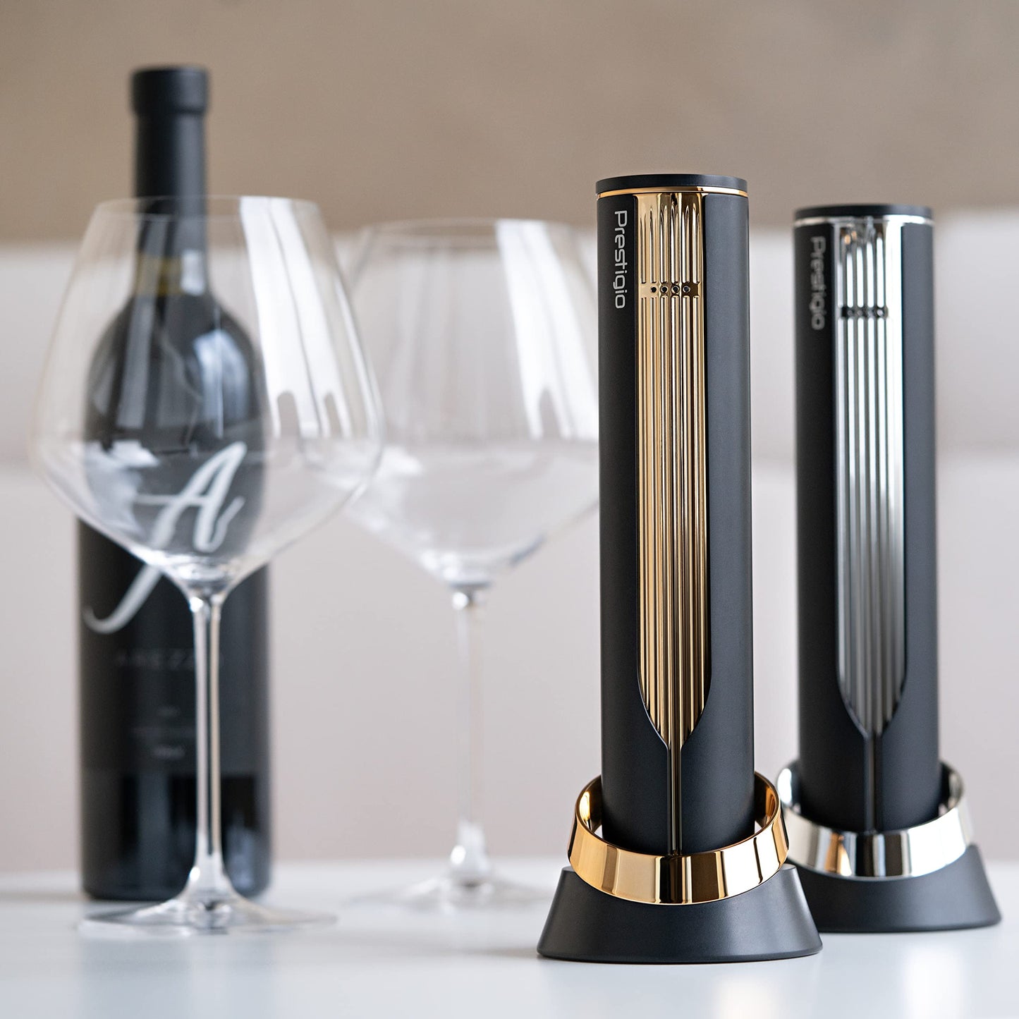 Prestigio Maggiore Corkscrew Electric - Premium Wine Bottle Opener with Charging Station - Built-in Foil Cutter - Packaged in high-quality gift box - Black/Silver