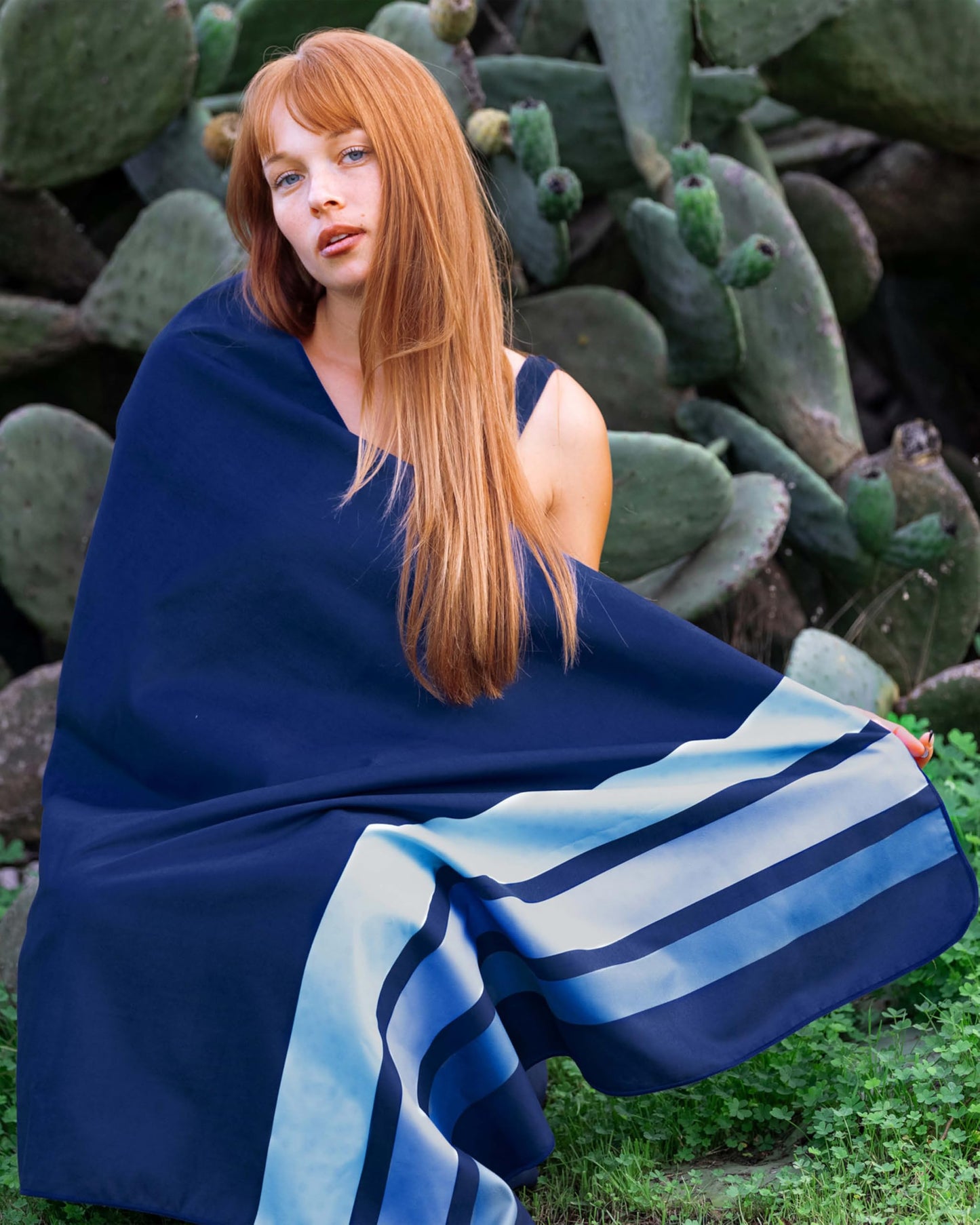Fit-Flip beach towel XXL - microfiber bath towel - beach towels lightweight and fast-drying - 100% recycled microfiber towel - beach towel for swimming (Clean Stripes 200x90cm)
