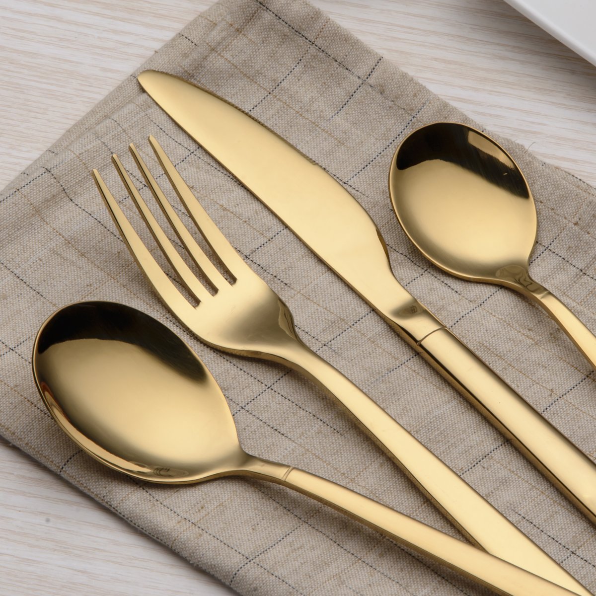 30 piece titanium coated cutlery set, 30 piece golden cutlery set, cutlery set cutlery sets, service for 6 (shiny gold)