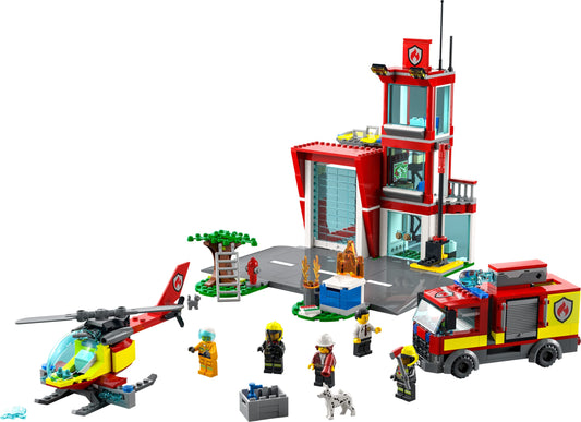 LEGO 60320 City Fire Station, fire brigade toy for children aged 6 and up with garage, fire engine and helicopter, fire station toy for boys and girls.