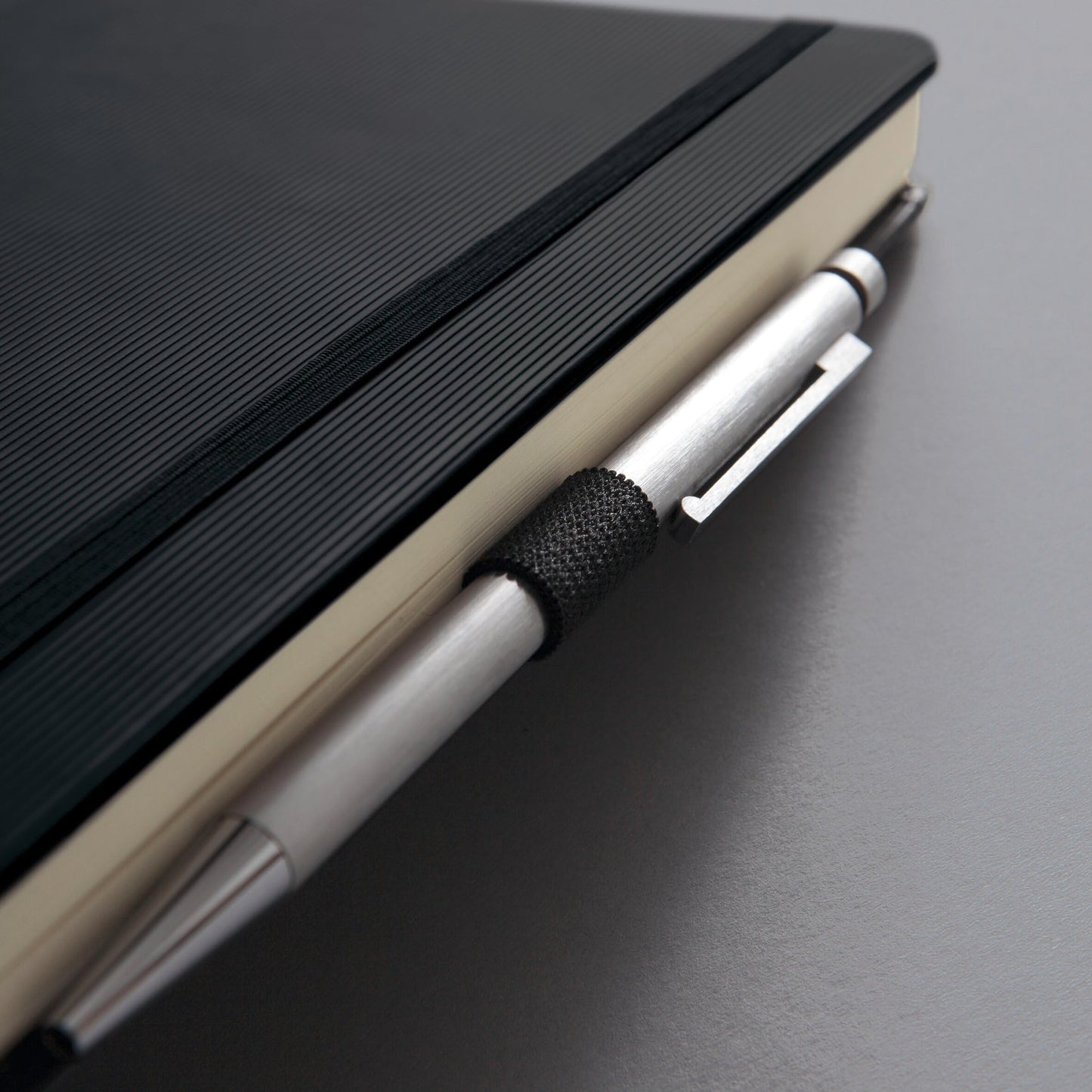 Sigel CO108 notebook A4 dotted black, hardcover, 194 numbered pages, sustainable paper, with table of contents, pen loop, folding pocket, elastic band closure, Conceptum