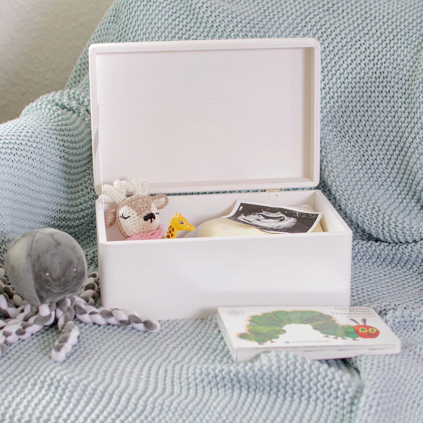 LAUBLUST Wooden Box with Lid - 30x20x14cm, White, FSC - Storage Box | Memory Box | Crafting & Gift Box