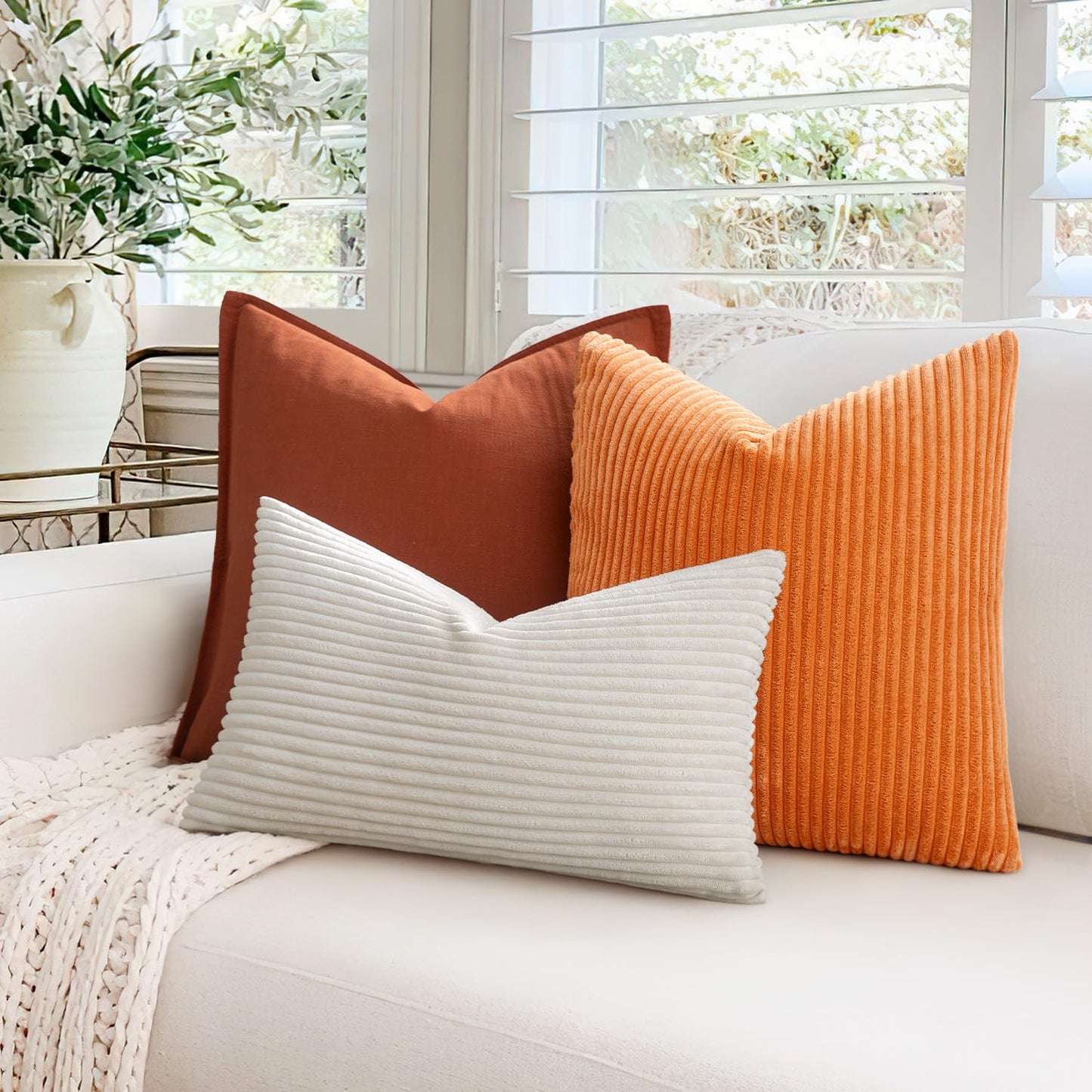 MIULEE 2-Pack Corduroy Pillow Covers Decorative Cushion Case Sofa Throw Pillow Couch Pillow Decorative Throw Pillow Cover with Hidden Zipper 45x45 cm Orange