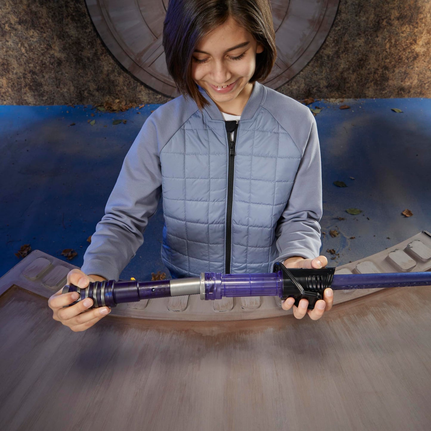 Star Wars Lightsaber Forge Kyber Core Darksaber with light effects in transparent core. Toy for kids 5+. Perfect for superhero costumes, like for Halloween.