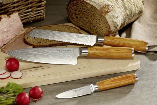 3-piece Genuine Damascus Knife Set, Kitchen/Chef's Knife, Serrated Bread Knife, Paring/Vegetable Knife, Damascus Steel, ergonomic Pakka Wood handles, Brown/Silver, Storage Box included.