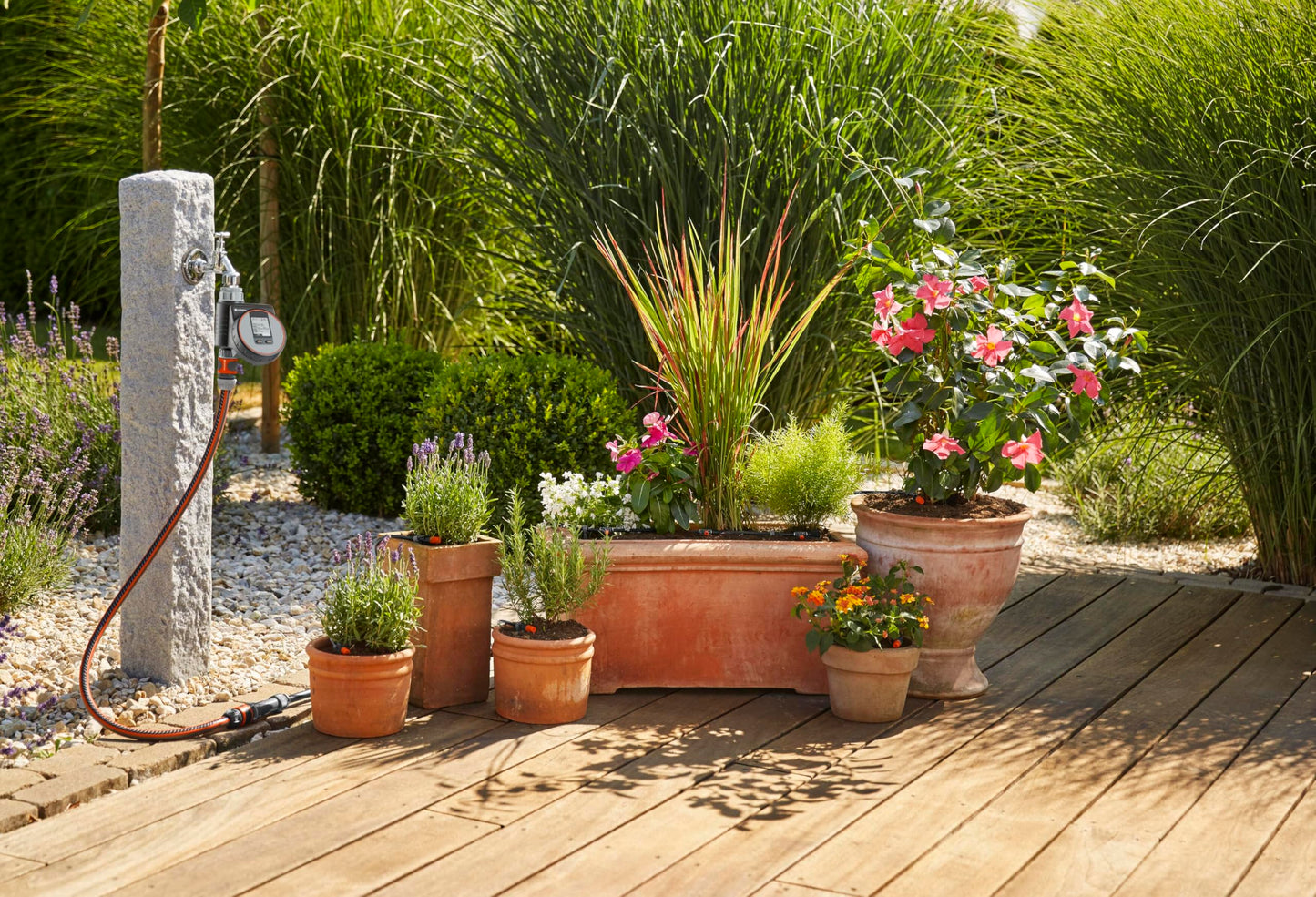 Gardena Start Set Plant Pots M automatic: The convenient Micro-Drip System starter set with irrigation computer for 7 pots and 3 troughs (13002-20)