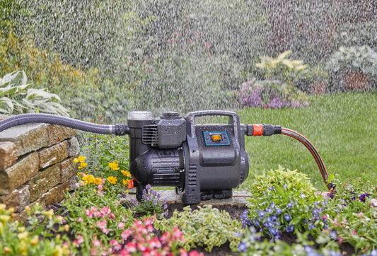Gardena House Water Pump 3500/4E: Robust house water pump, fully automatic, with LED blinking frequency, capacity 3500 l/h, thermal protection switch, dry run protection (1757-20)