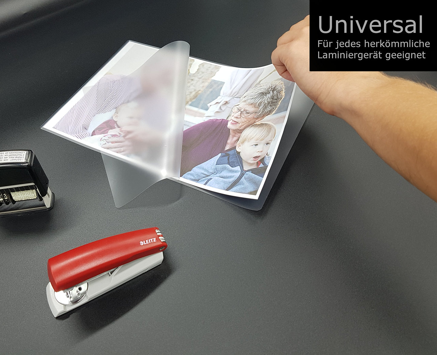500 pieces of PREMIUM quality hot laminating pouches in the BEST A4 (216 x 303 mm) processing in 2x 80 MIC, NO WATERMARKS - For documents, photos, or cards - Water-resistant, tear-proof in glossy.