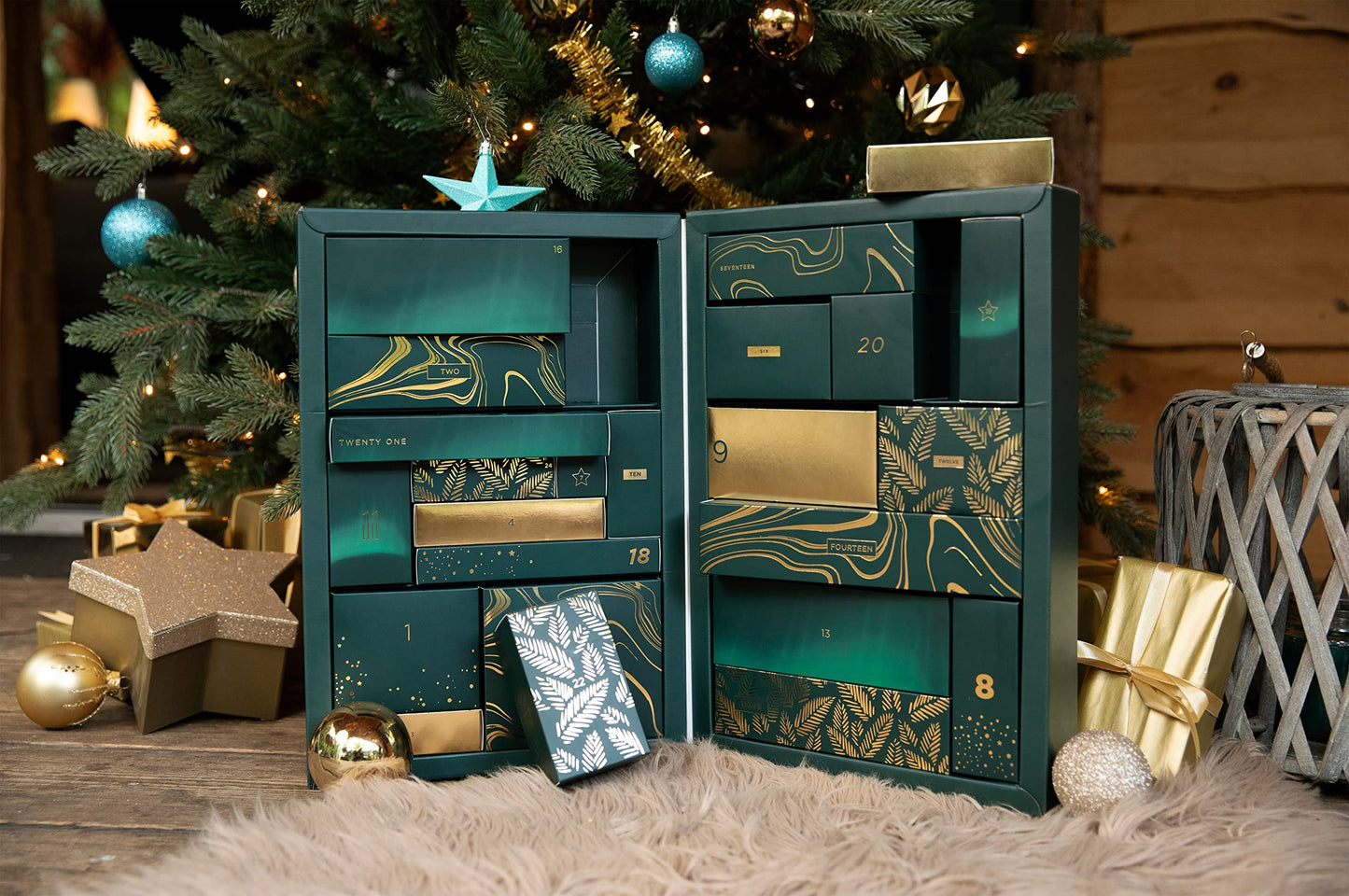 Beate Uhse Erotic Advent Calendar 2022 Naughty & Nice - Adult Advent Calendar with 24 sex toys and accessories - A new gift every day