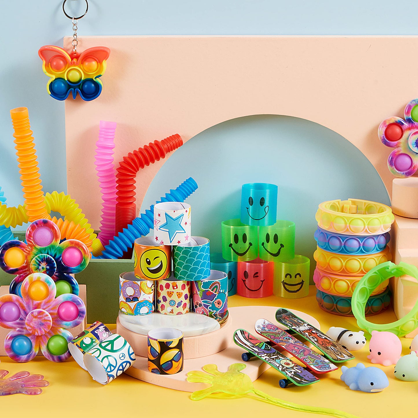 JOYIN 60 Pieces Kids Birthday Party Favor Set, Popular Fidget, Party Toys, Goodie Bags Fillers for Kids Birthday Party Favors, Giveaways, Classroom Prizes.