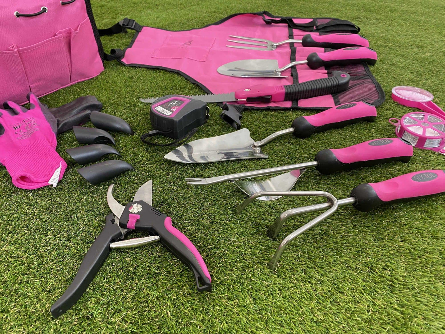 SIXTOL Garden PINK 12 garden tool set | 12 PCS garden accessories made of stainless steel | Garden apron as a gift for women | For gardeners | Garden tools with storage bag | Flower scissors, garden claw