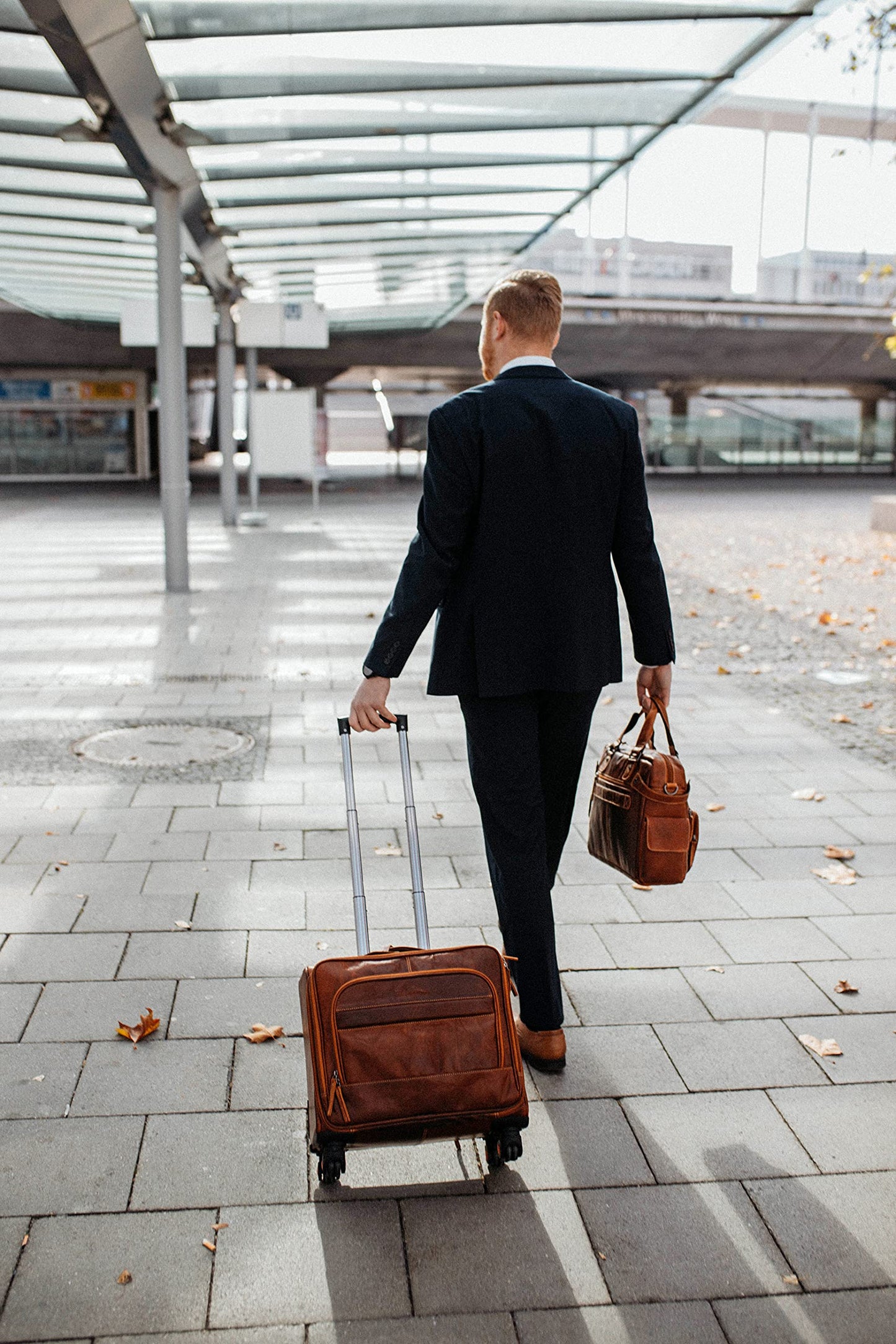 Alpenleder Trolley - Model: Airport (Handmade) - Sustainable organic leather from local farming | Trolley carry-on, rolling briefcase XL *Ethically Made* (40x35x30cm, Ebony)
