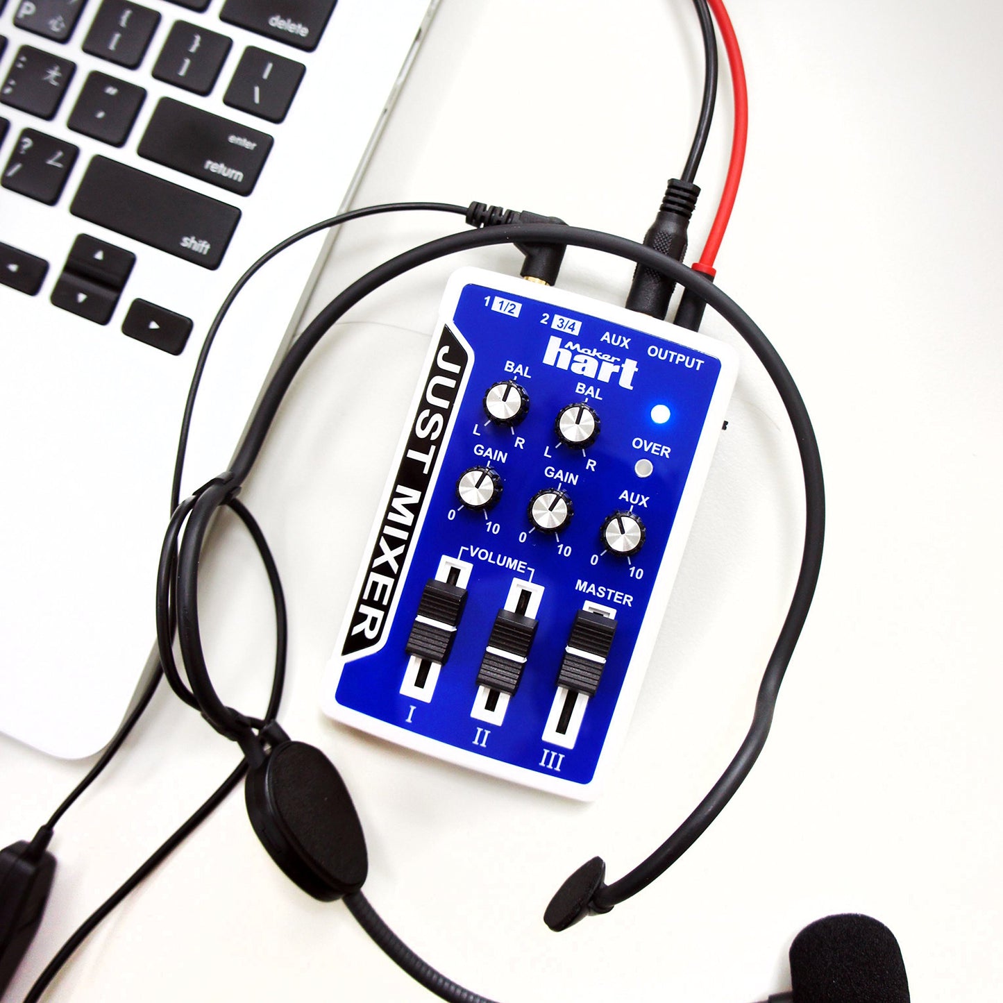 JUST MIXER Audio Mixer - Battery/USB-powered portable pocket audio mixer with 3 stereo channels (3.5mm) featuring an on/off switch (Blue)