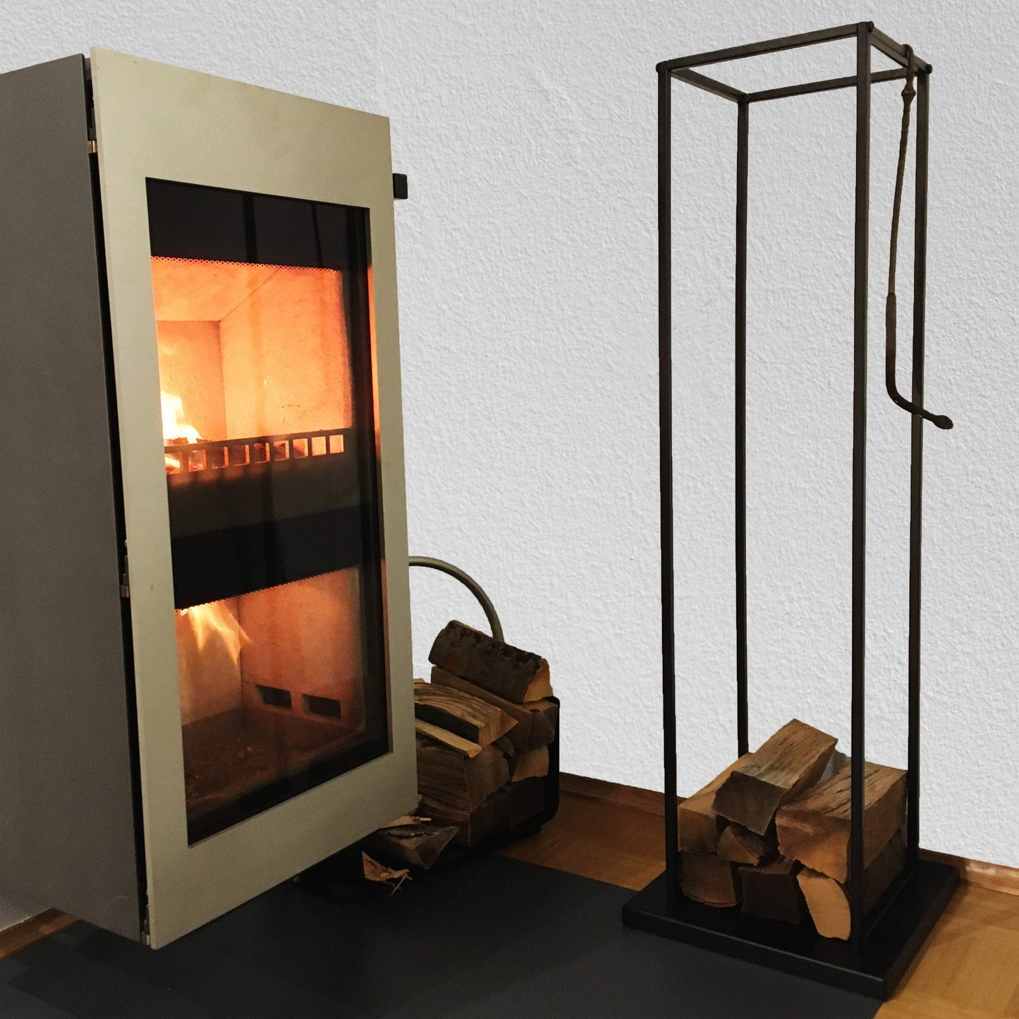Indoor Heroes Minimalist Design Firewood Rack made of matte black painted metal Height 115 cm Firewood Shelf Firewood Stand Firewood Rack