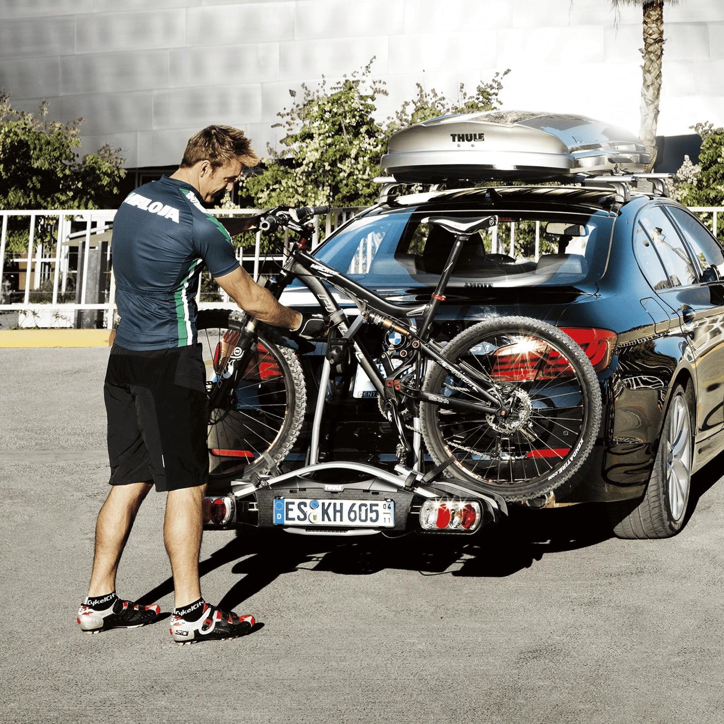 Thule EuroWay G2 922 bike carrier for towbar, 3 bikes, Silver