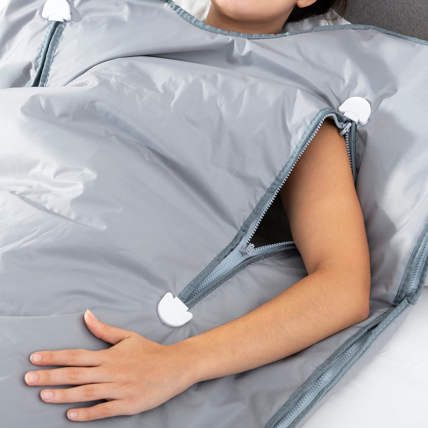 InnovaGoods - Infrared sauna blanket, full body thermal blanket for fat and toxin elimination, 2 independent heating zones, remote control, Gray, Small Single, Acrylonitrile Butadiene Styrene.