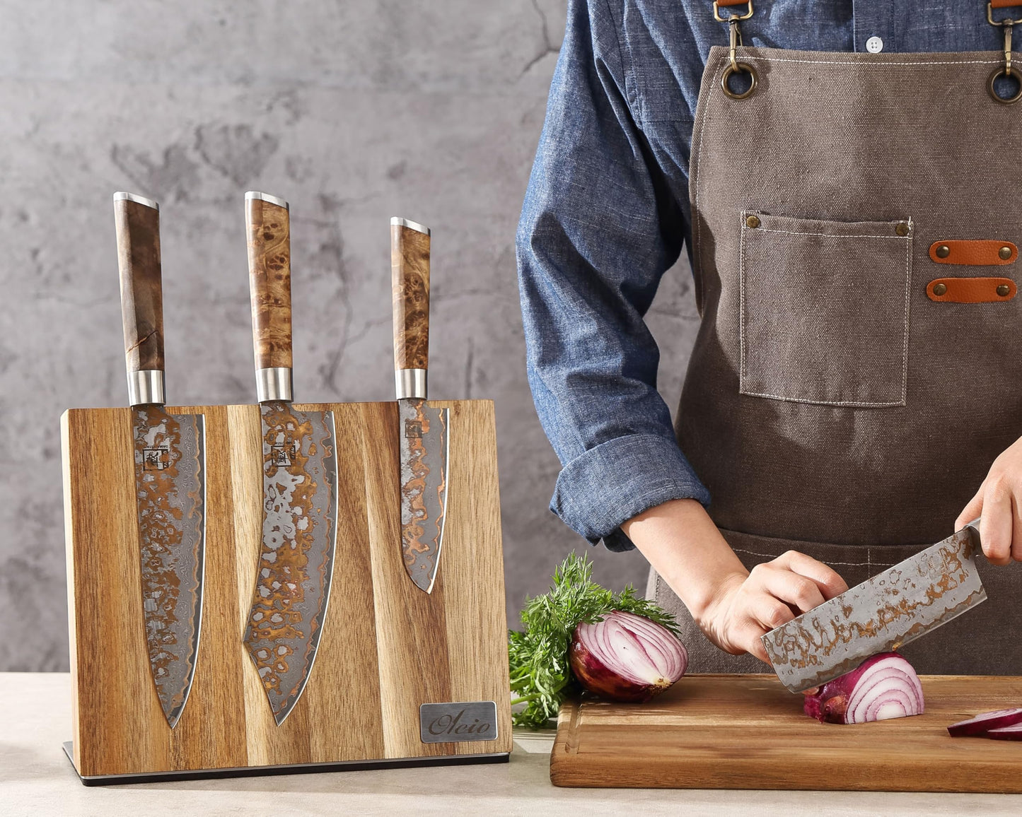 Oleio Magnetic Knife Block - Kitchen organizer made of acacia wood with magnetic strip for up to 6 knives - stainless steel base & non-slip pad - 3.8 cm thick knife block without knives - knife stand