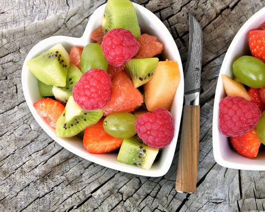 Wakoli Oribu peeling knife 8.5 cm kitchen knife made of 67 layers of real Damascus steel, AUS-10 core, 60±2 HRC, olive wood handle, professional chef's knife, vegetable & fruit knife, small Damascus knife, gift packaging